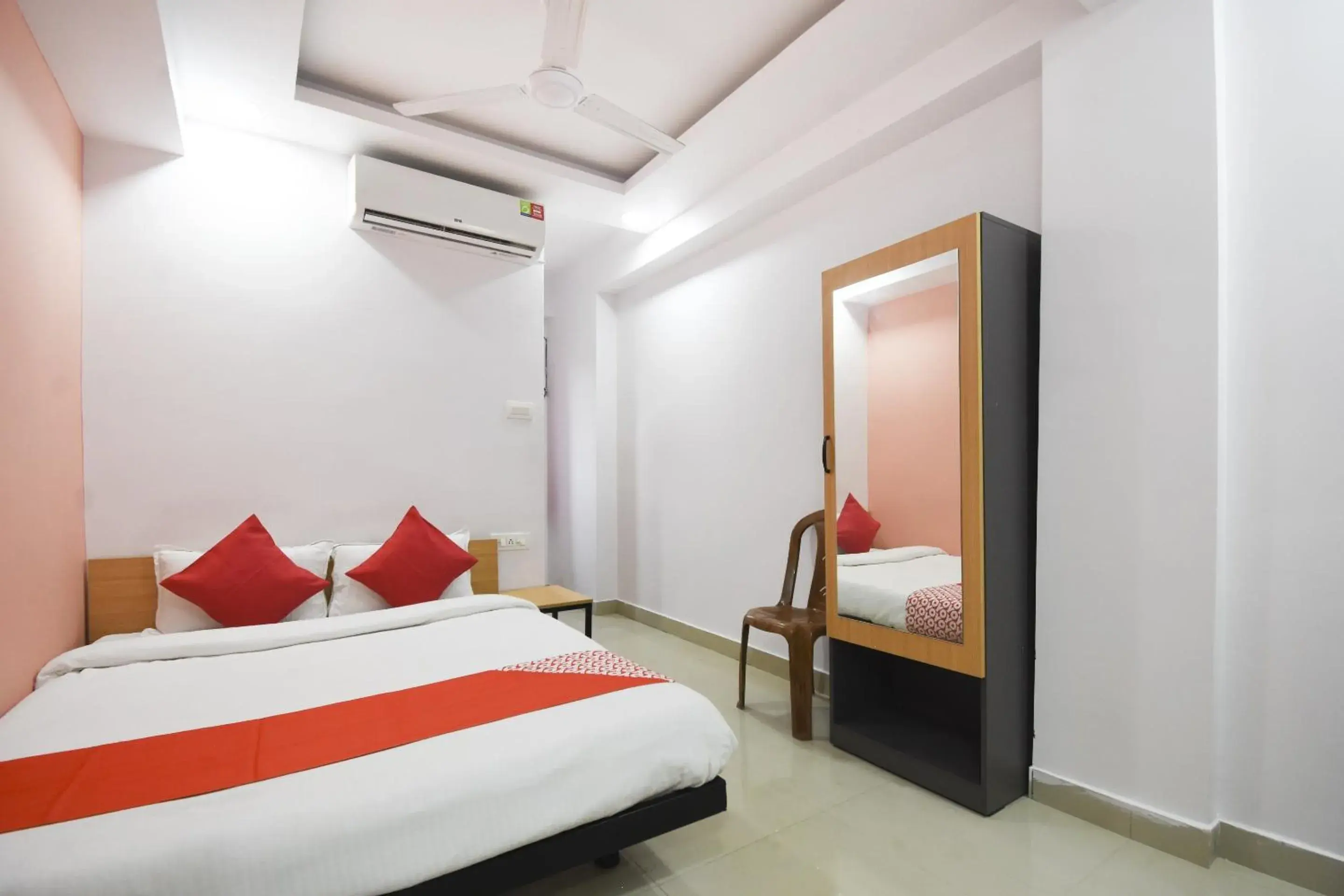 Super Hotel O Airport Comfort Stay Super Hotel O Airport Comfort Stay