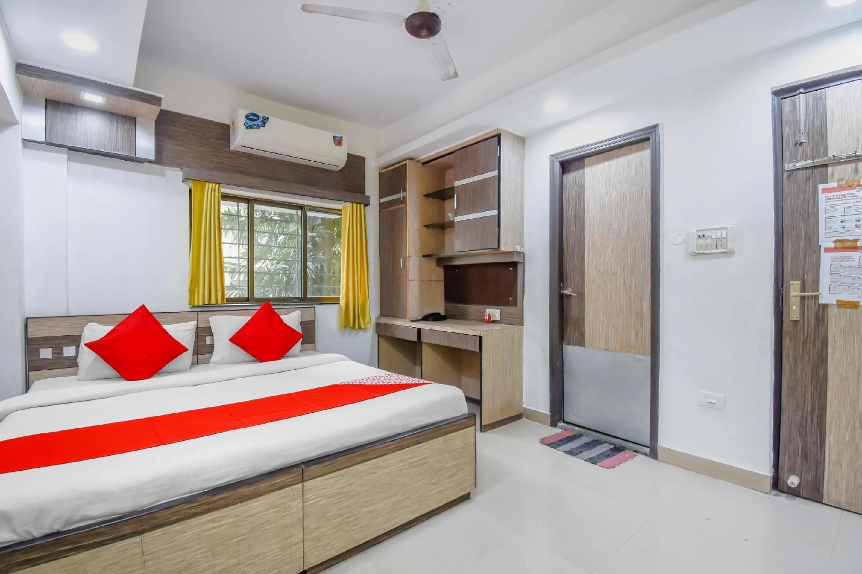 Bedroom, Bed in Super hotel O Adri 2