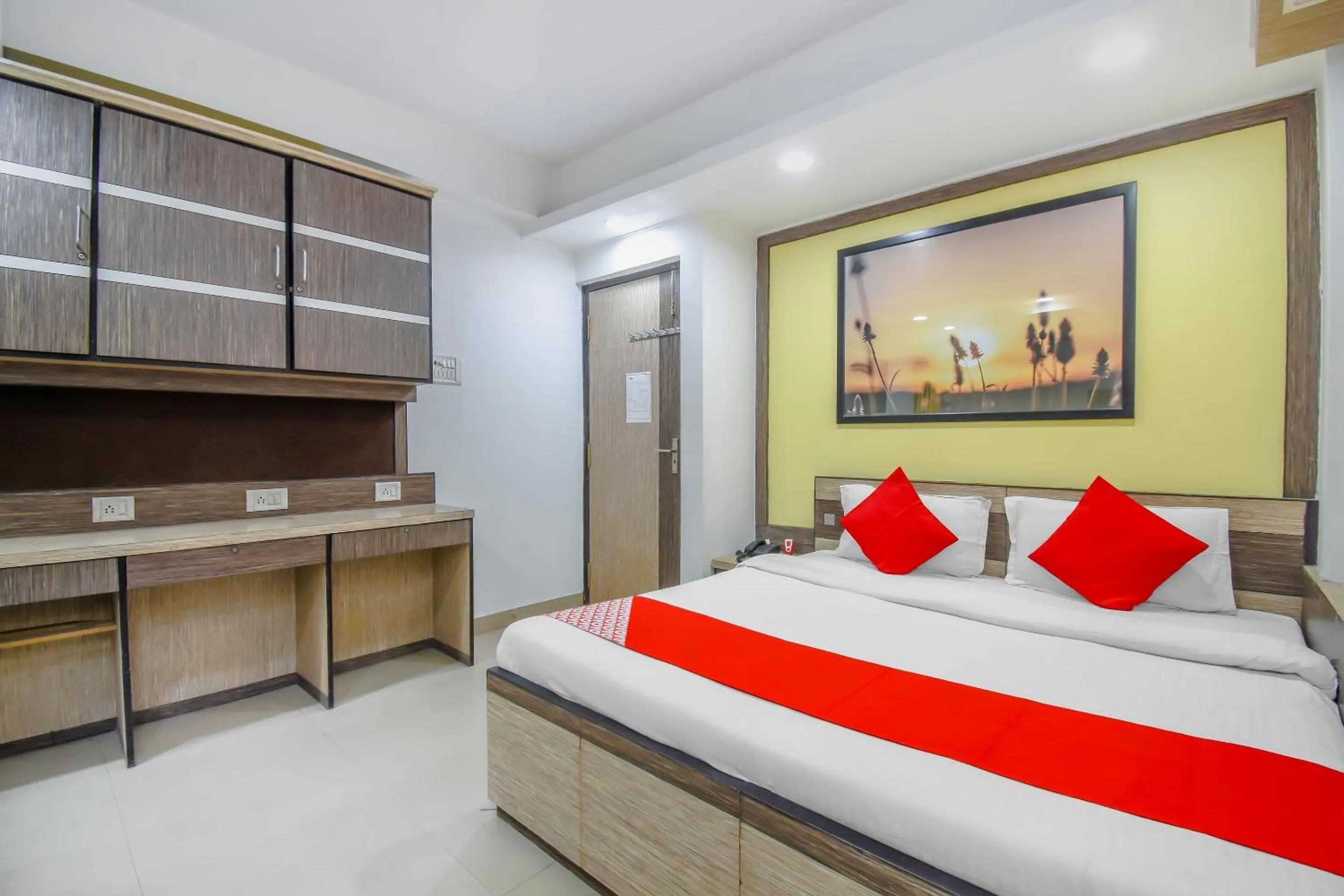 Bedroom, Bed in Super hotel O Adri 2