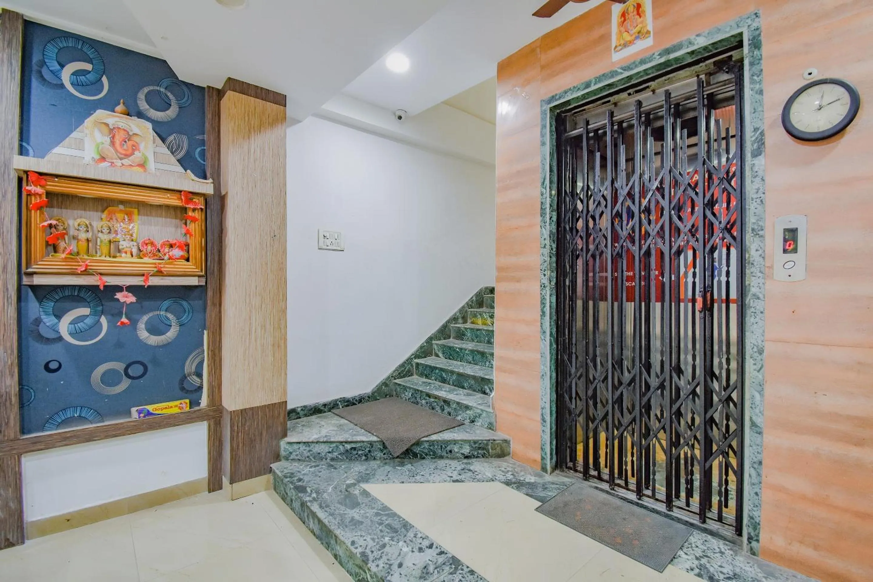 Facade/entrance in Super hotel O Adri 2