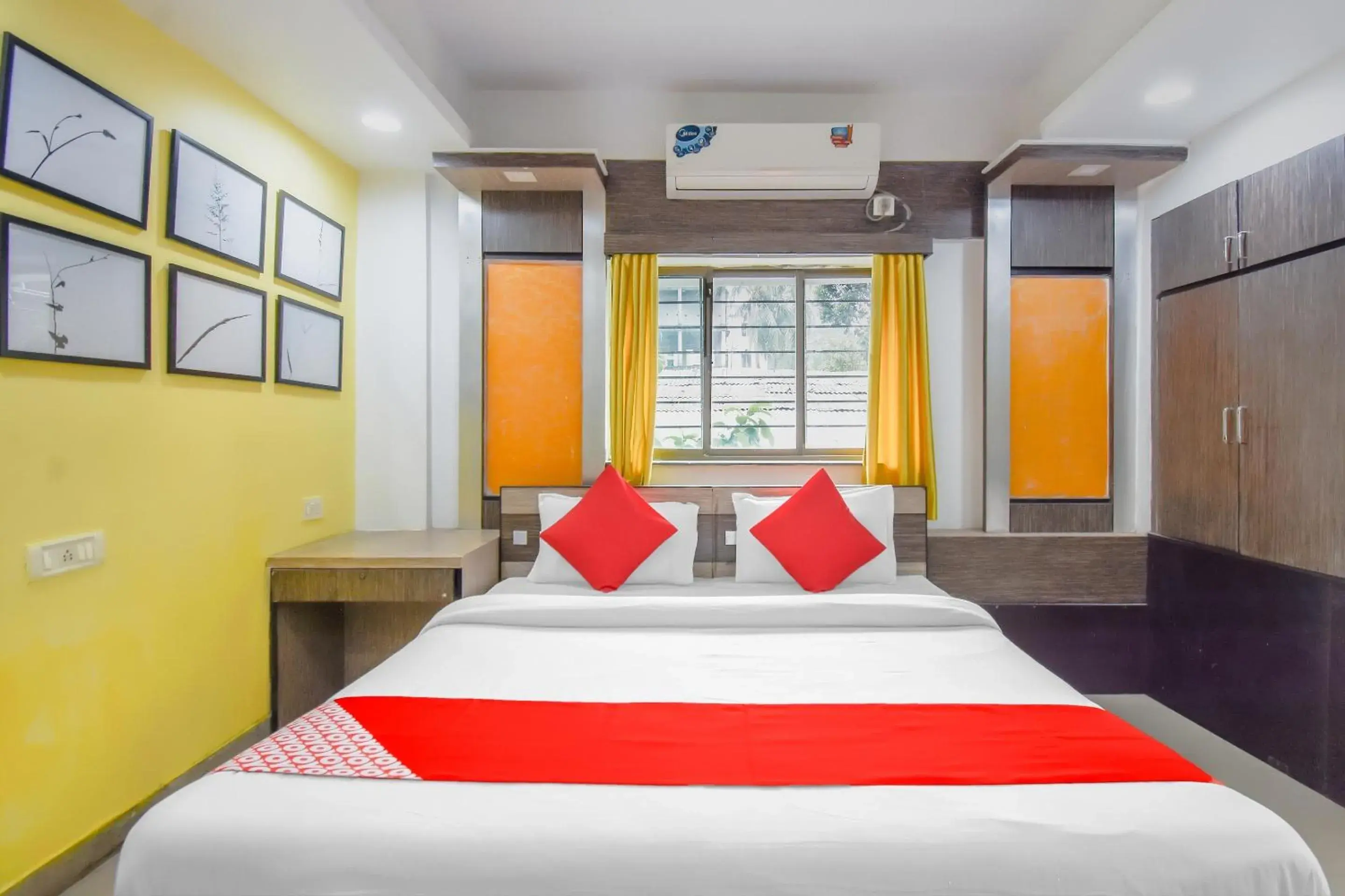 Bedroom, Bed in Super hotel O Adri 2 Bedroom, Bed in Super hotel O Adri 2