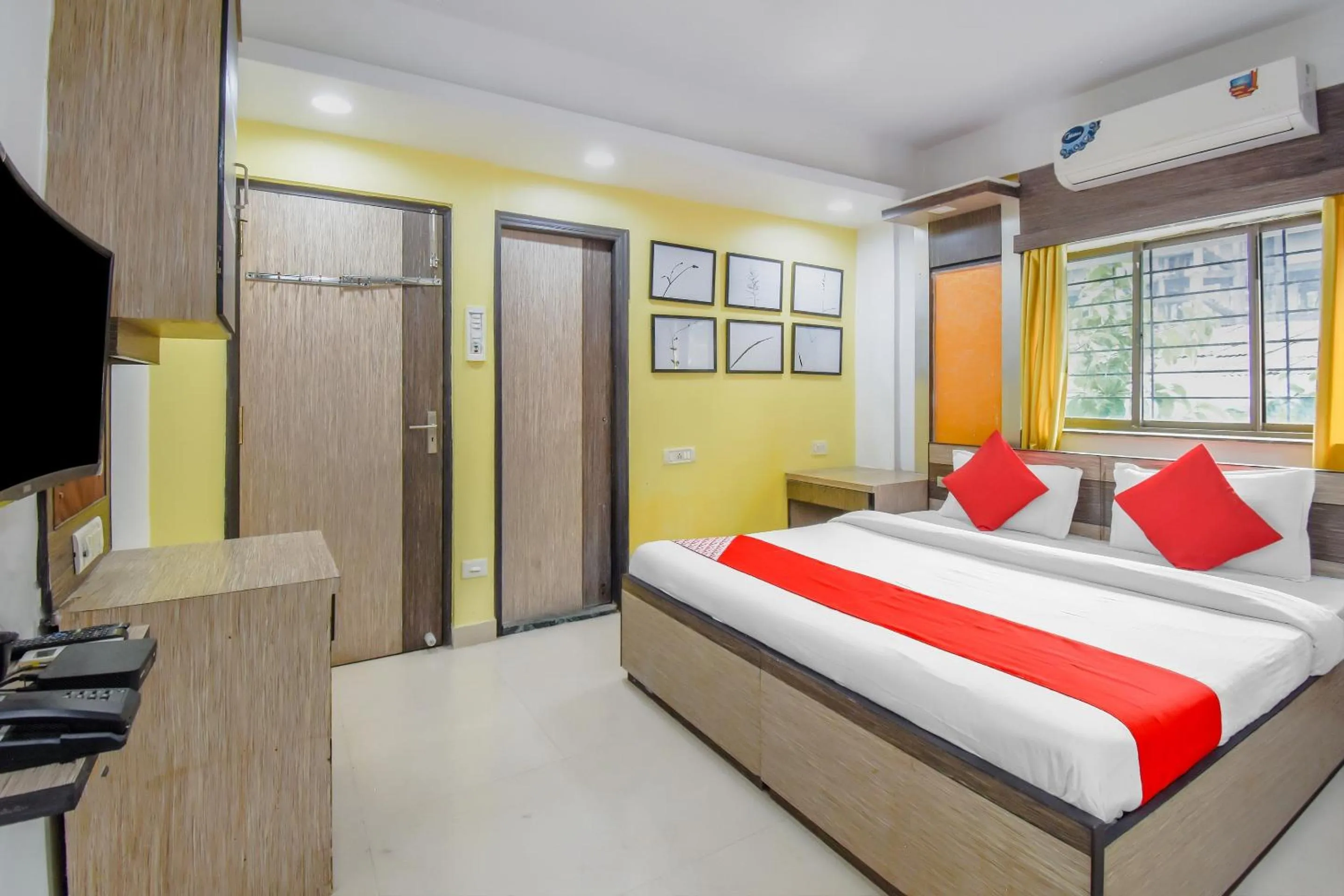 Bedroom, Bed in Super hotel O Adri 2