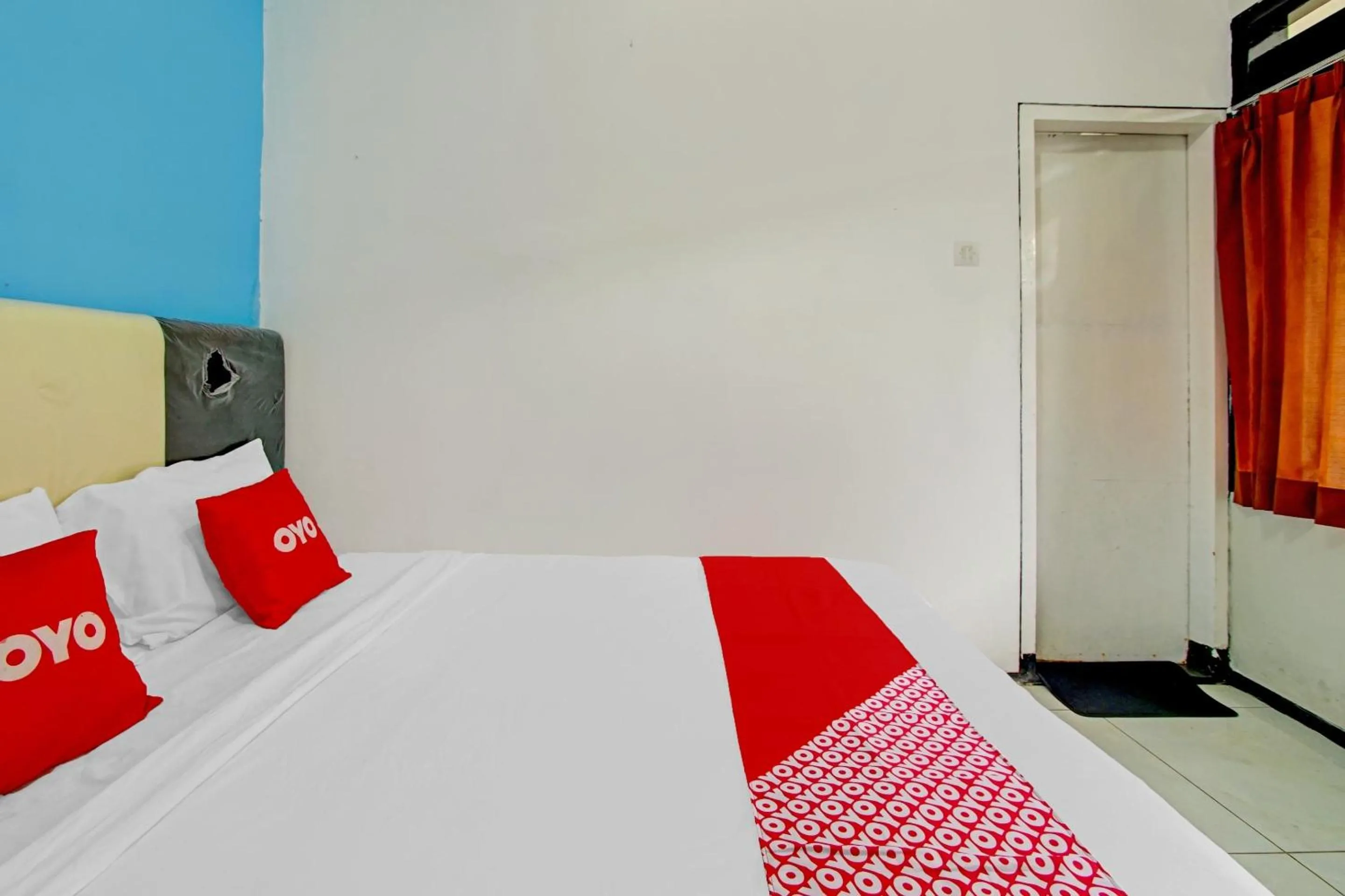 Bedroom, Bed in OYO Life 90071 Paralayang View