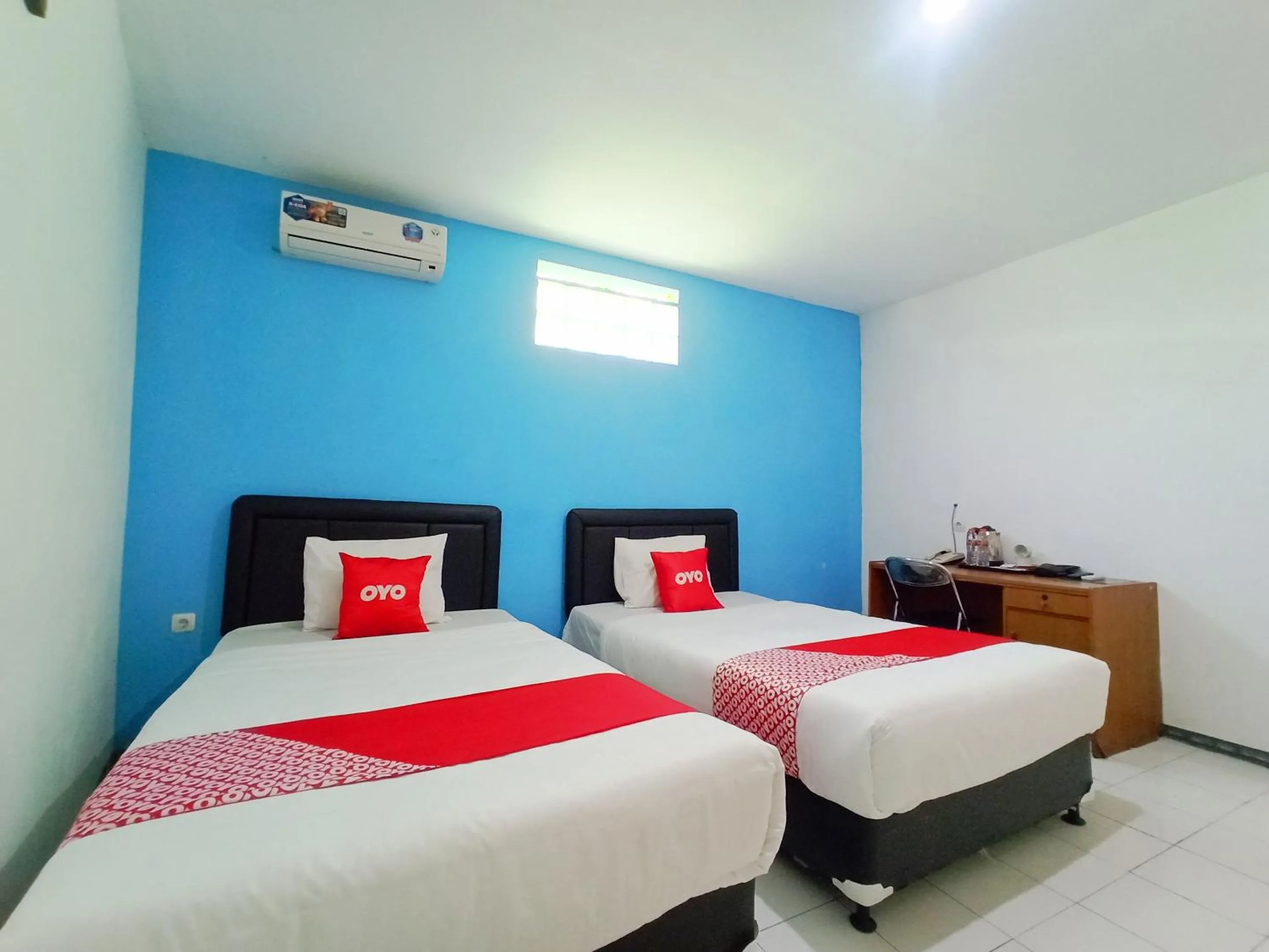 Bedroom, Bed in OYO Life 90071 Paralayang View