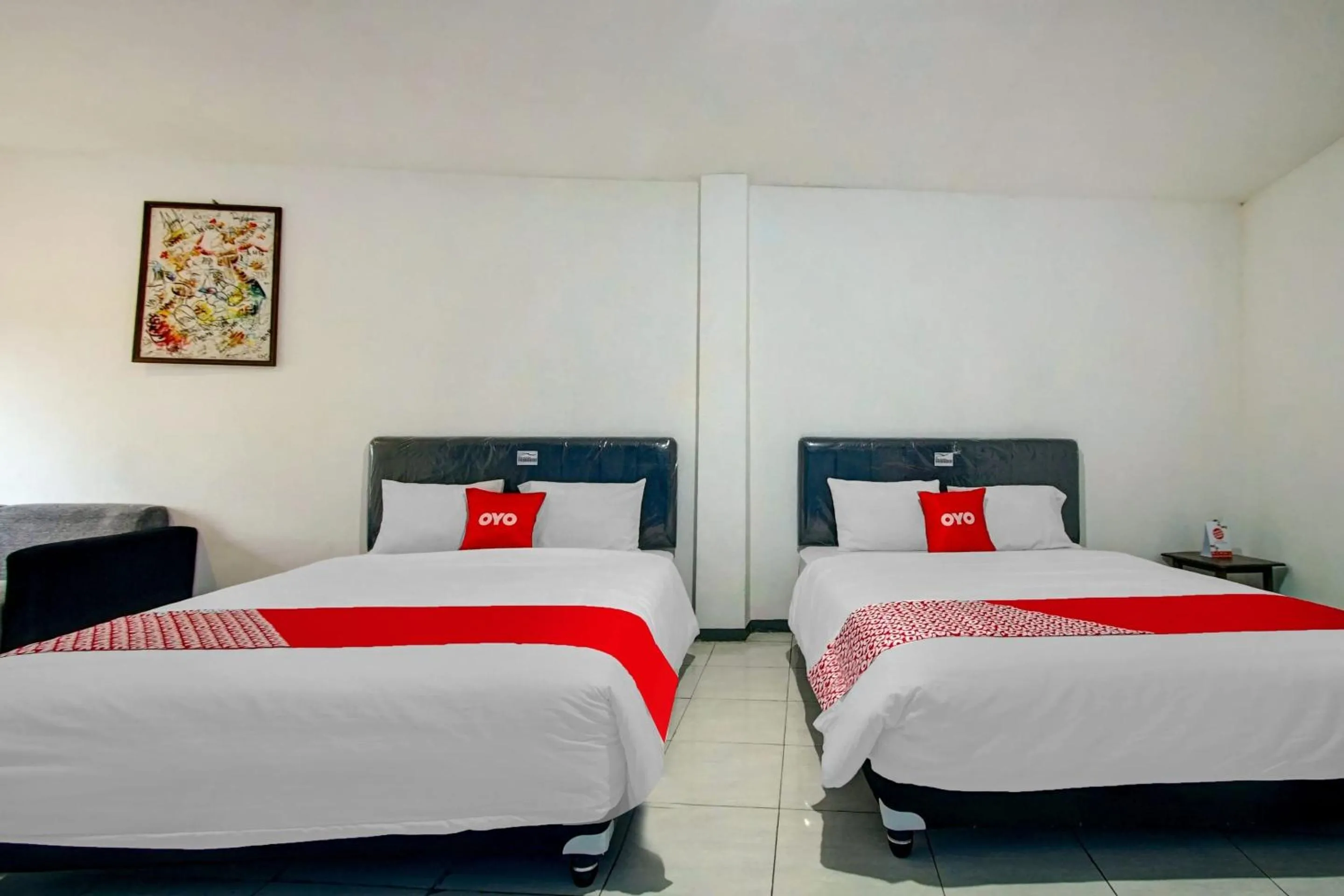 Bedroom, Bed in OYO Life 90071 Paralayang View