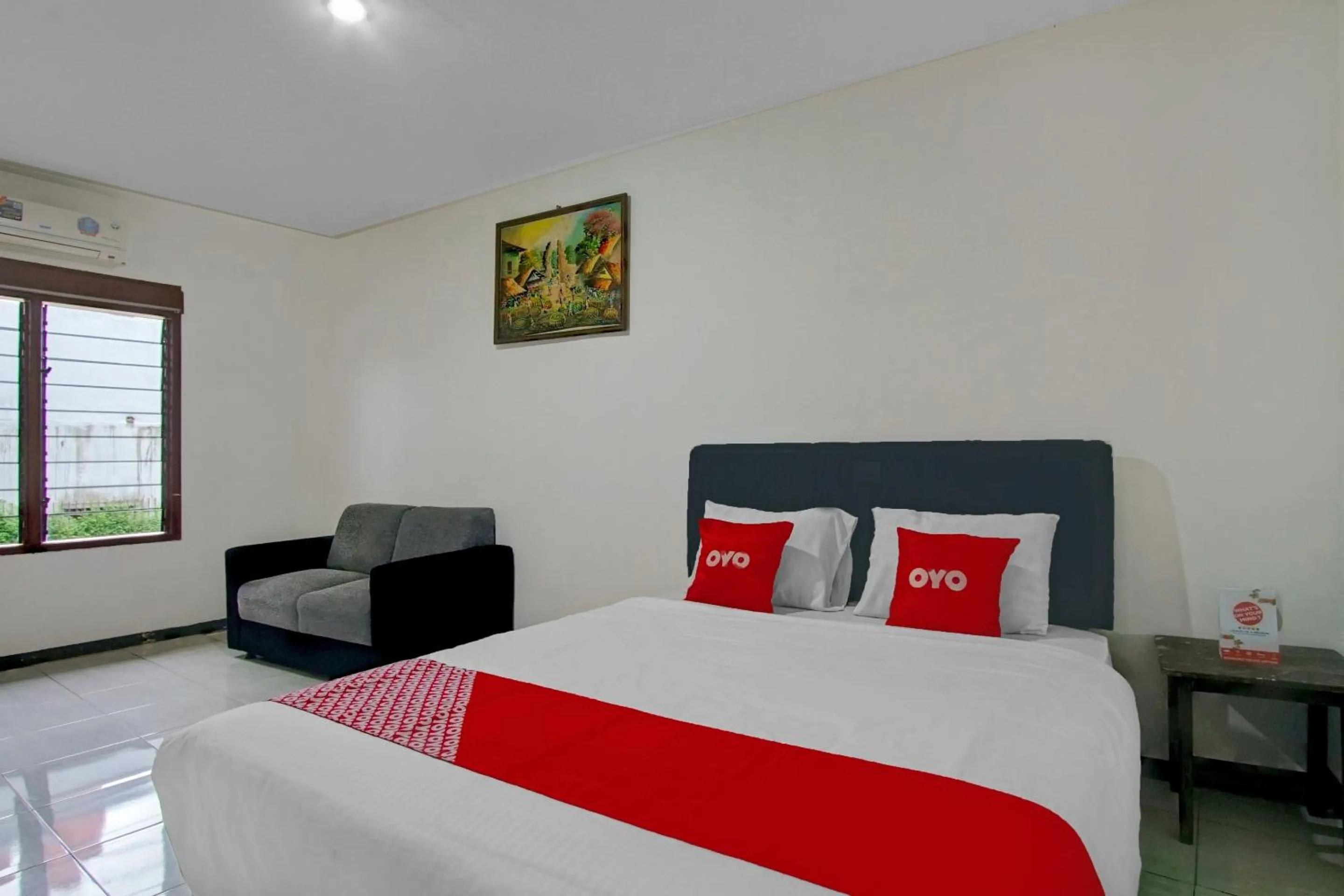 Bedroom, Bed in OYO Life 90071 Paralayang View
