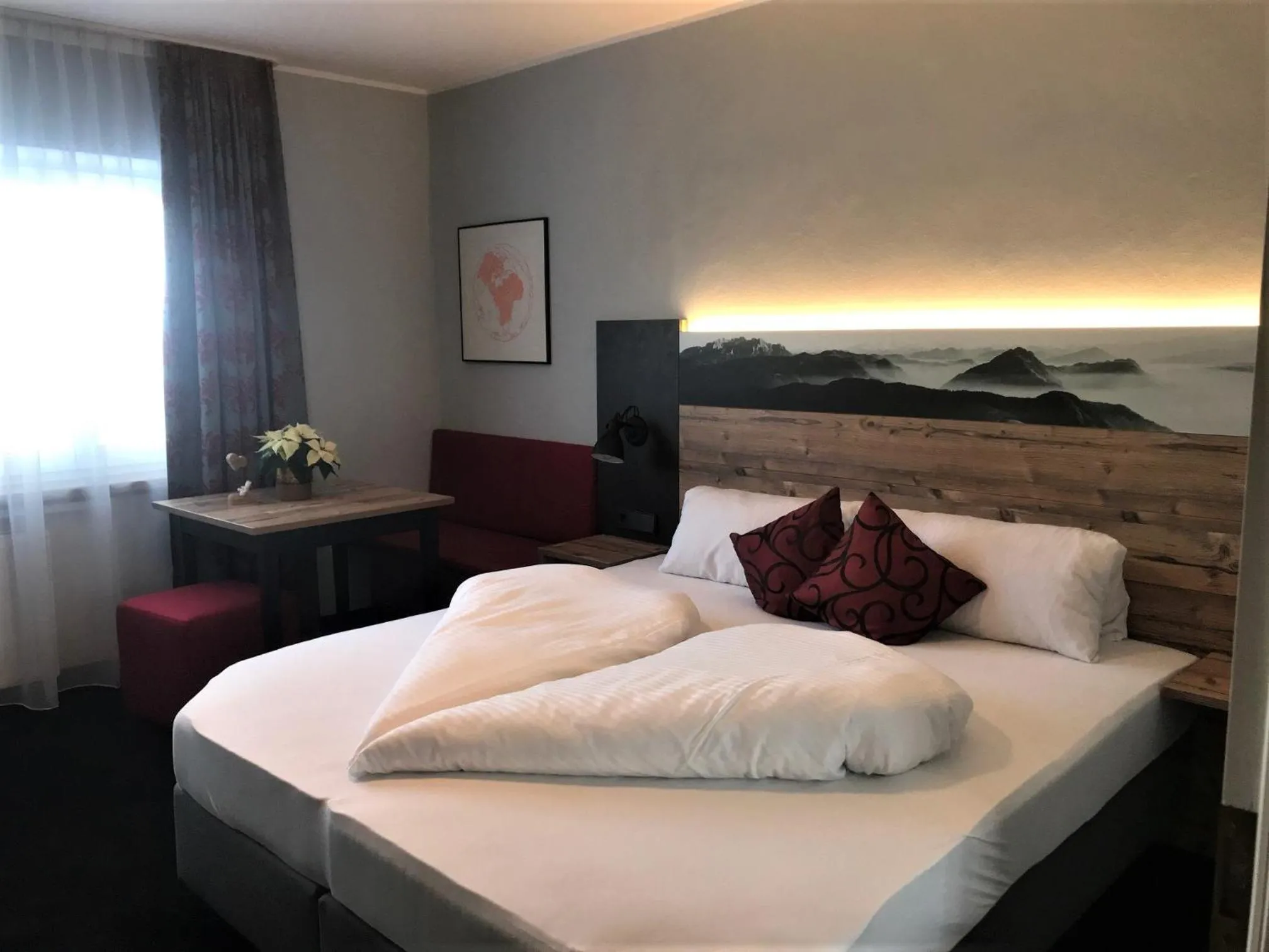 Bedroom, Bed in Das Johannesbad - DAS MEDICAL SPA & VITAL REFUGIUM