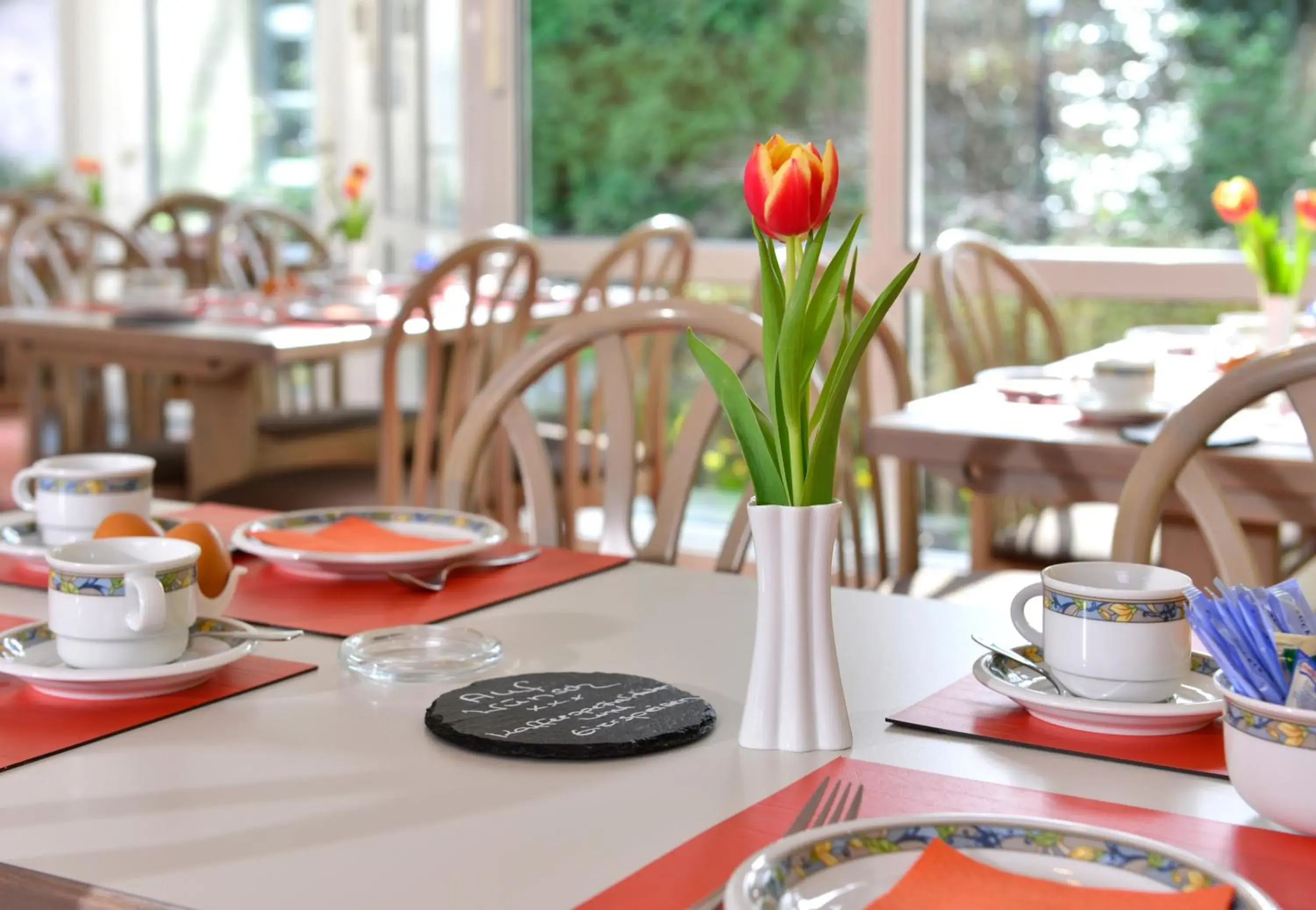 Restaurant/places to eat in Hotel Haus Kronenthal Restaurant/places to eat in Hotel Haus Kronenthal