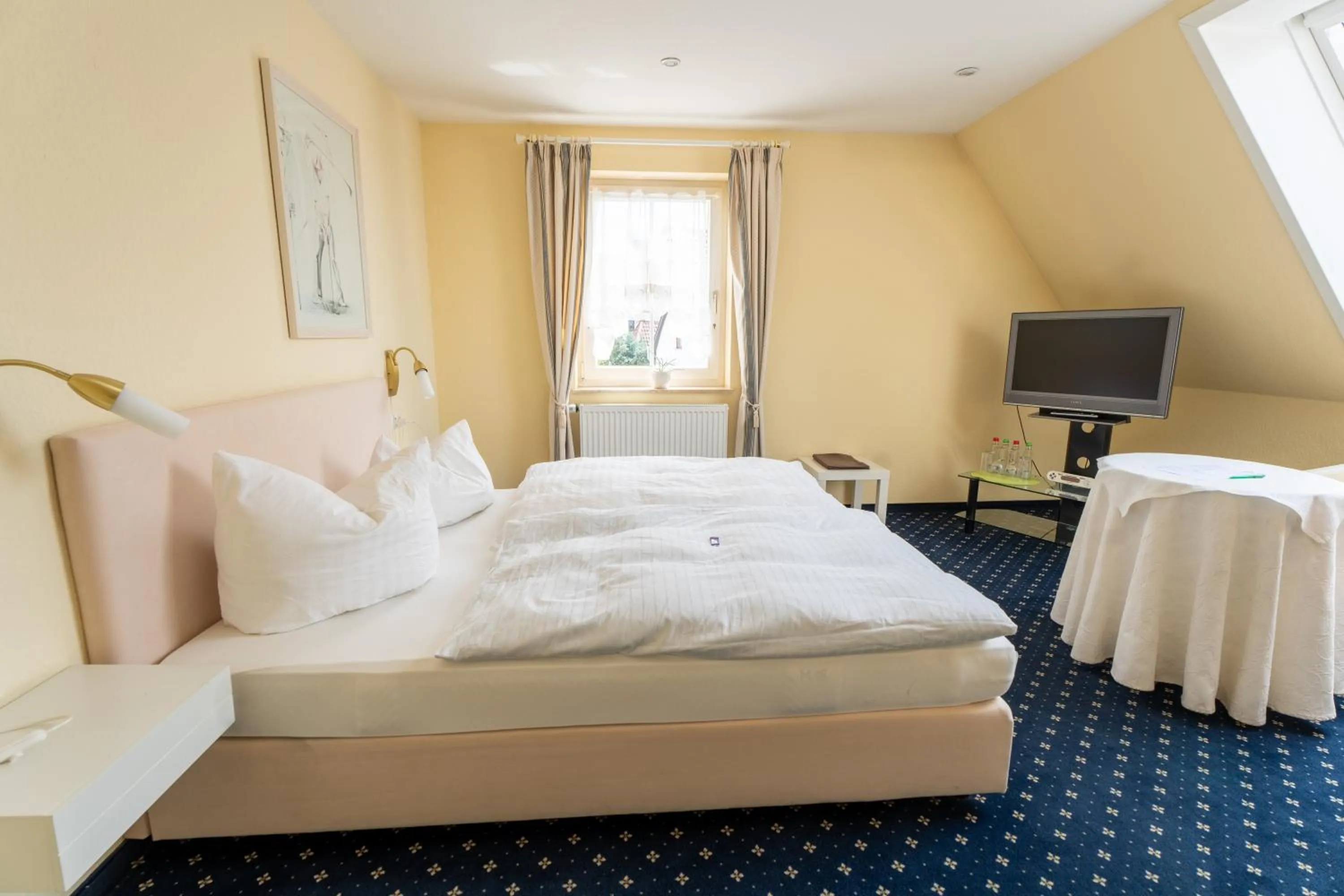 Photo of the whole room, Bed in Hotel - Restaurant Traube