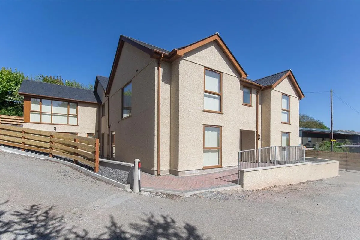 Hendy - Ground Floor Apartment