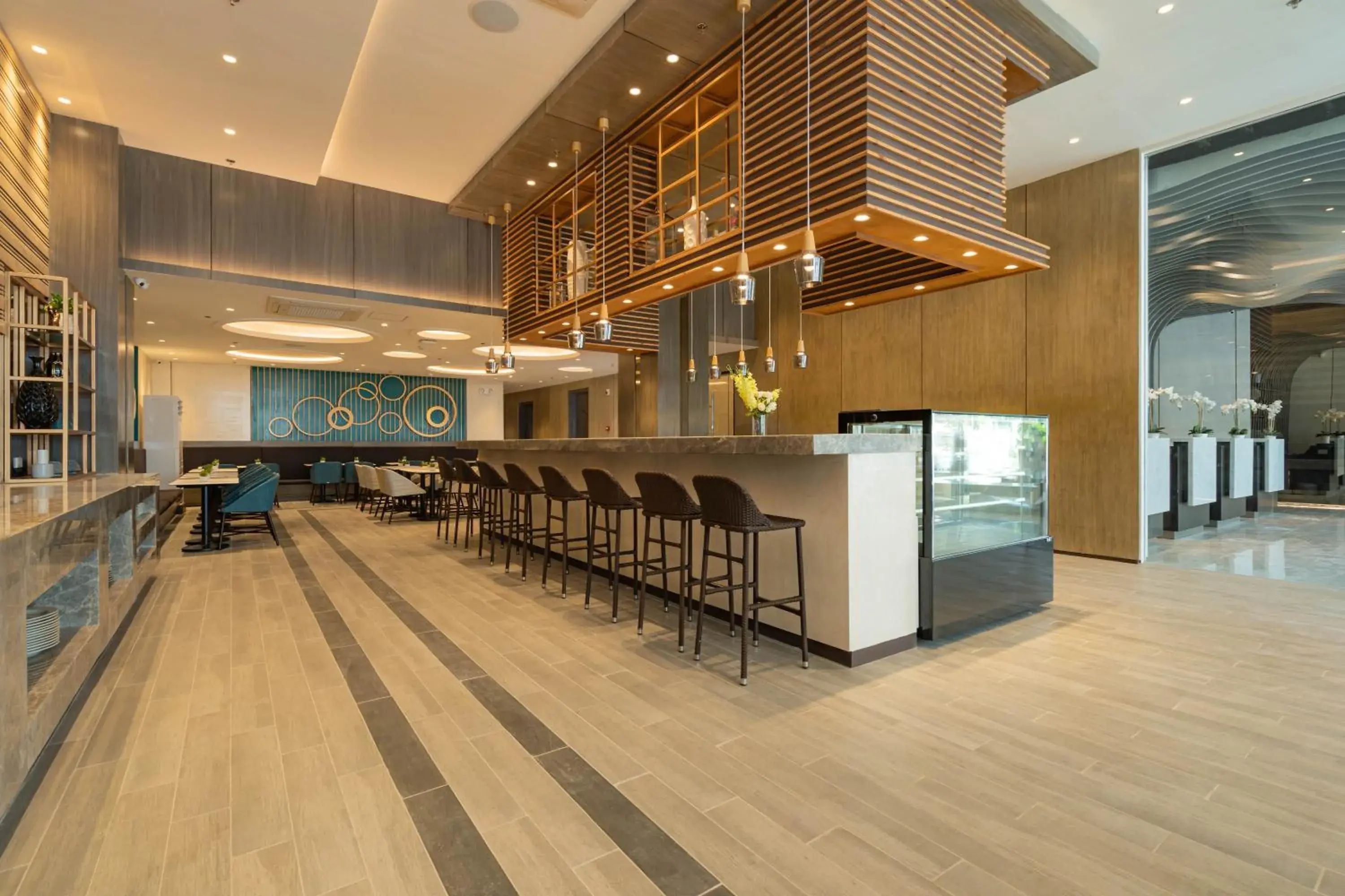 Restaurant/places to eat in Bayfront Hotel Cebu Capitol Site Restaurant/places to eat in Bayfront Hotel Cebu Capitol Site