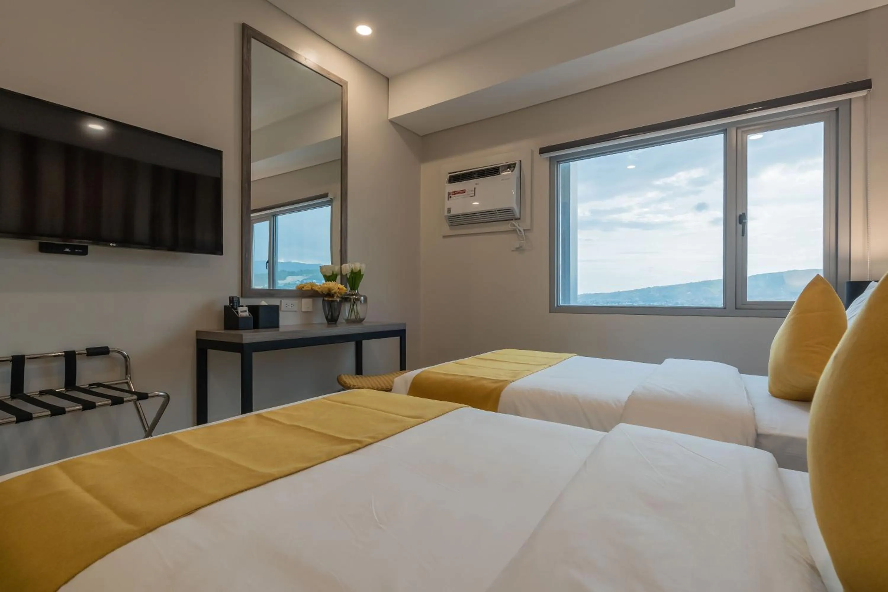 Bedroom, Bed in Bayfront Hotel Cebu Capitol Site