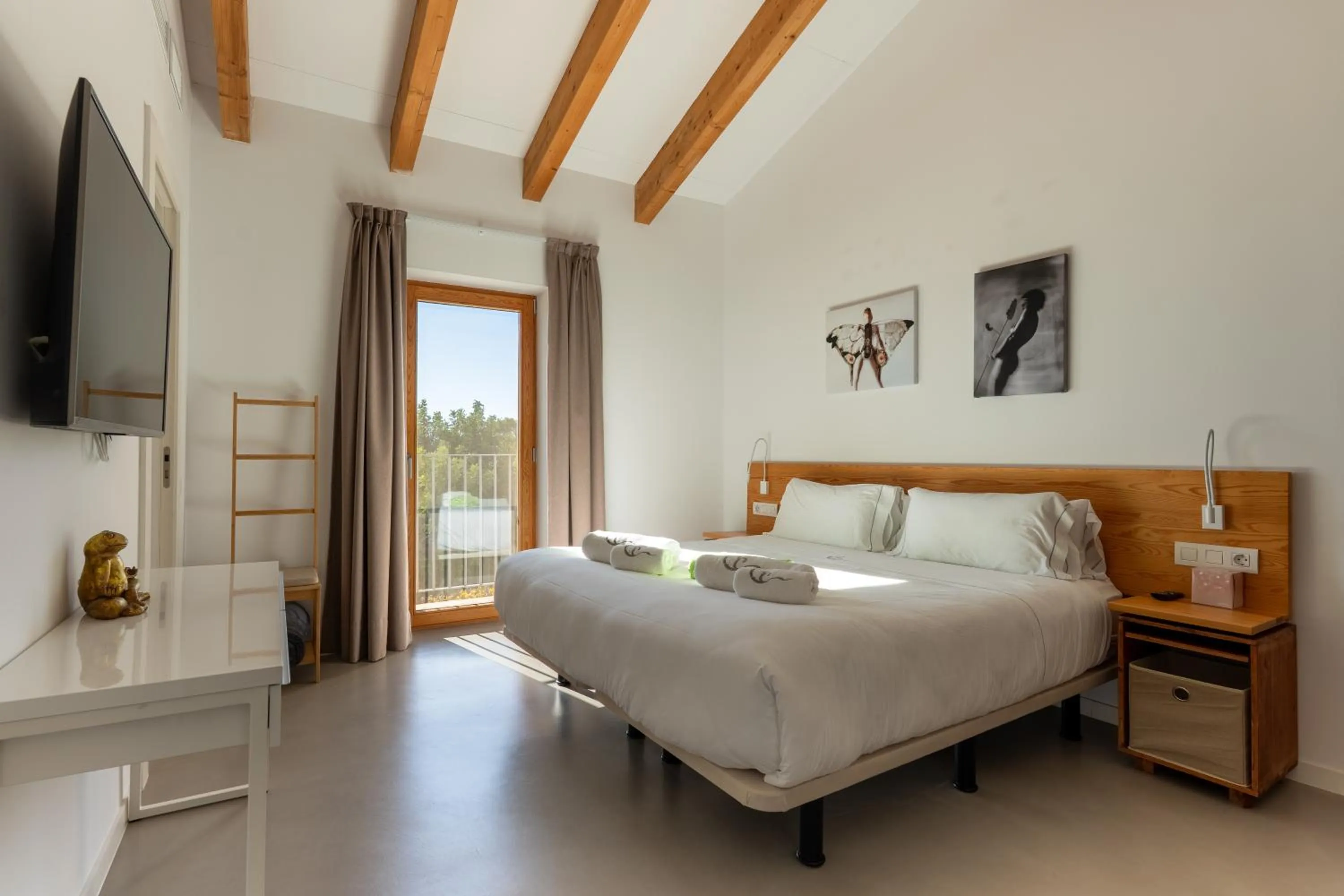 Bedroom, Bed in Villa Masia Capdet