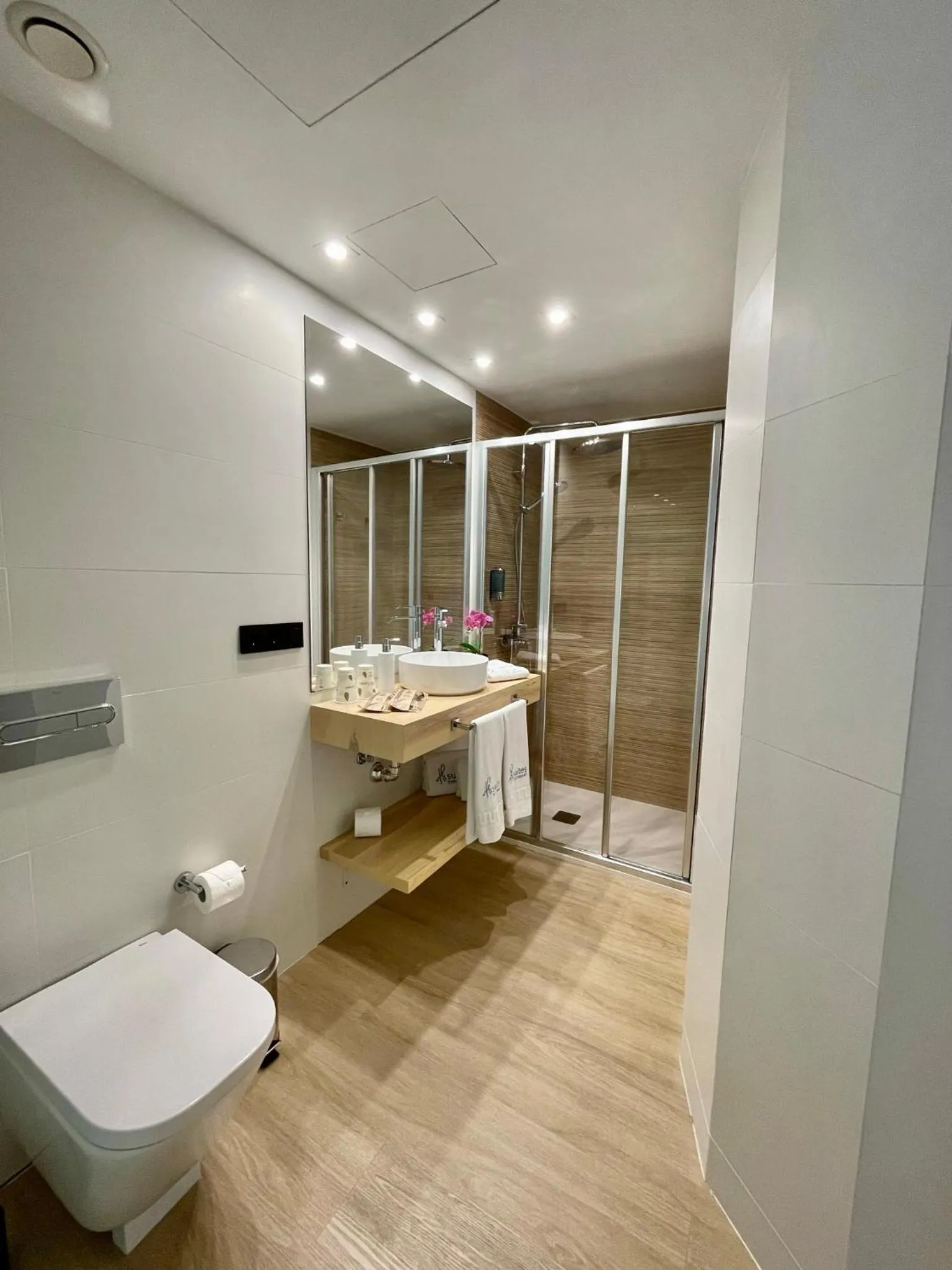 Bathroom in Hotel Emblemático Hi Suites