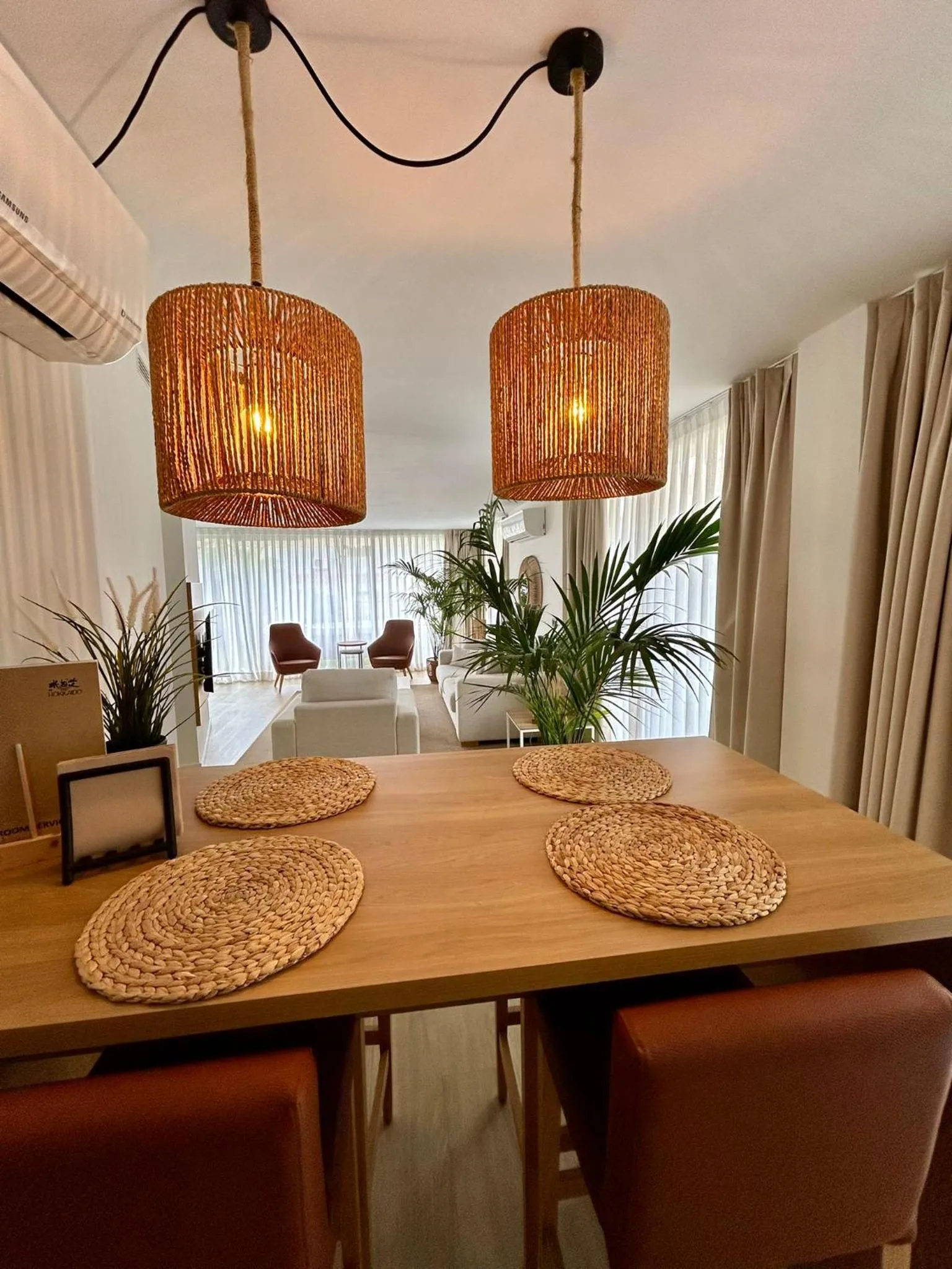 Dining area in Hotel Emblemático Hi Suites