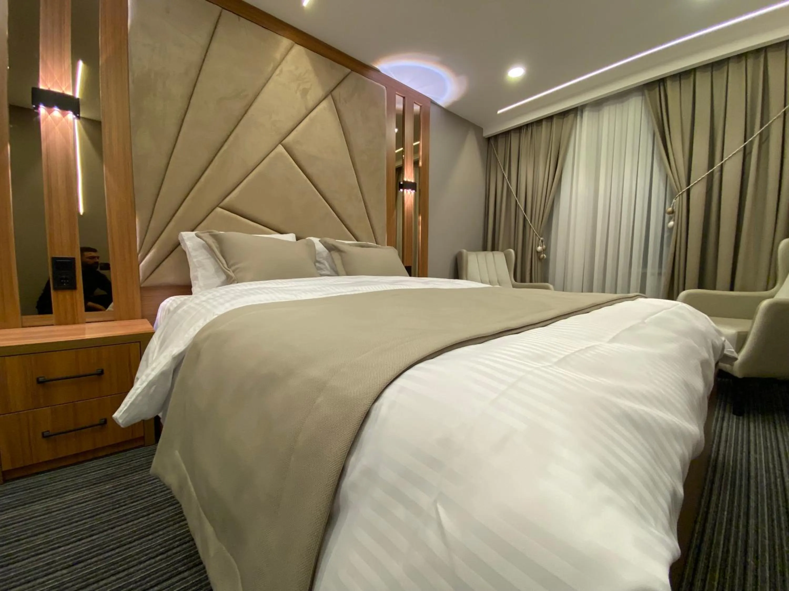 Photo of the whole room, Bed in Beşiktaş Vip inn Hotel & suites