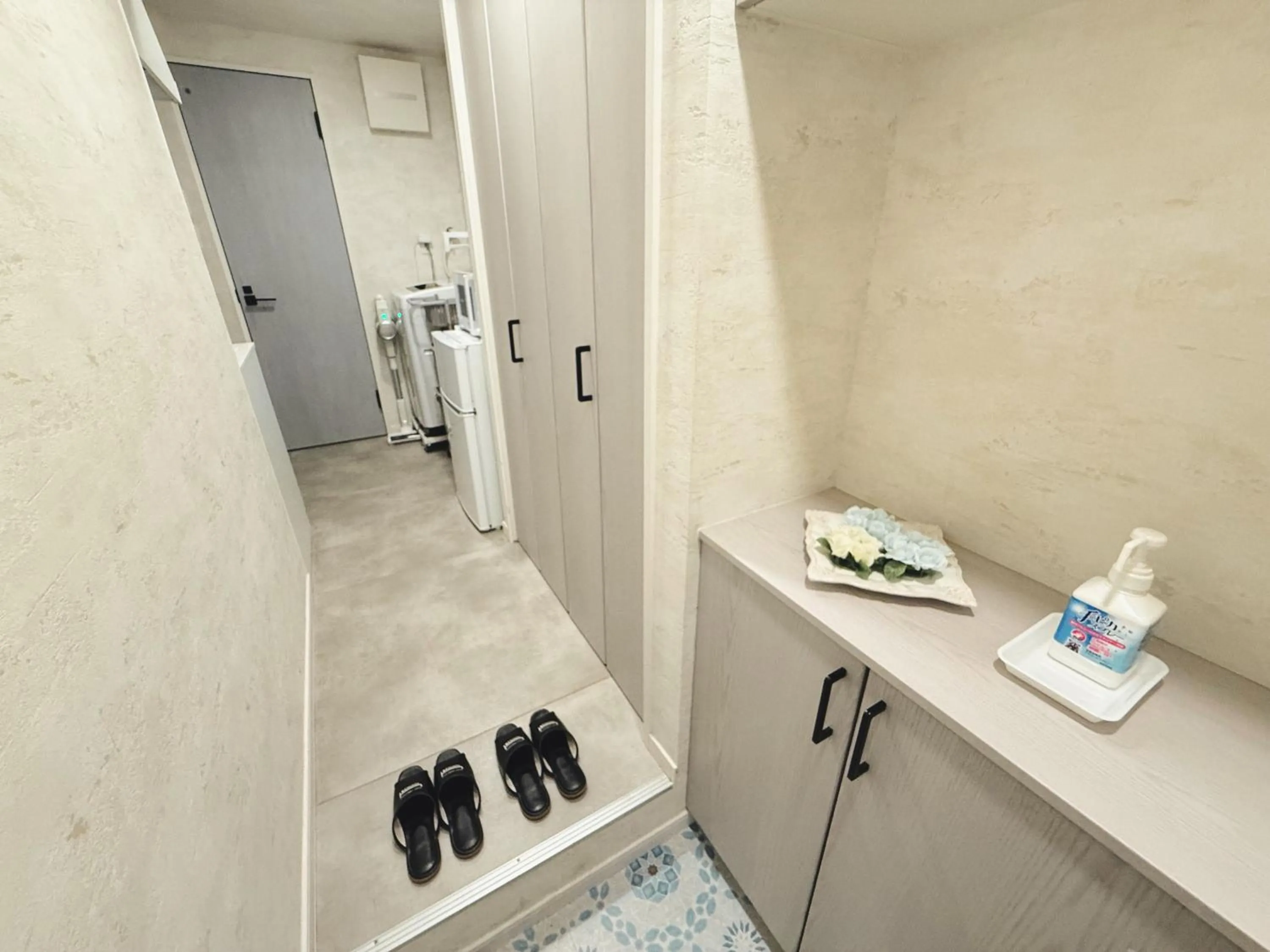 Facade/entrance in Eternity APARTMENT HOTEL SHINAGAWA