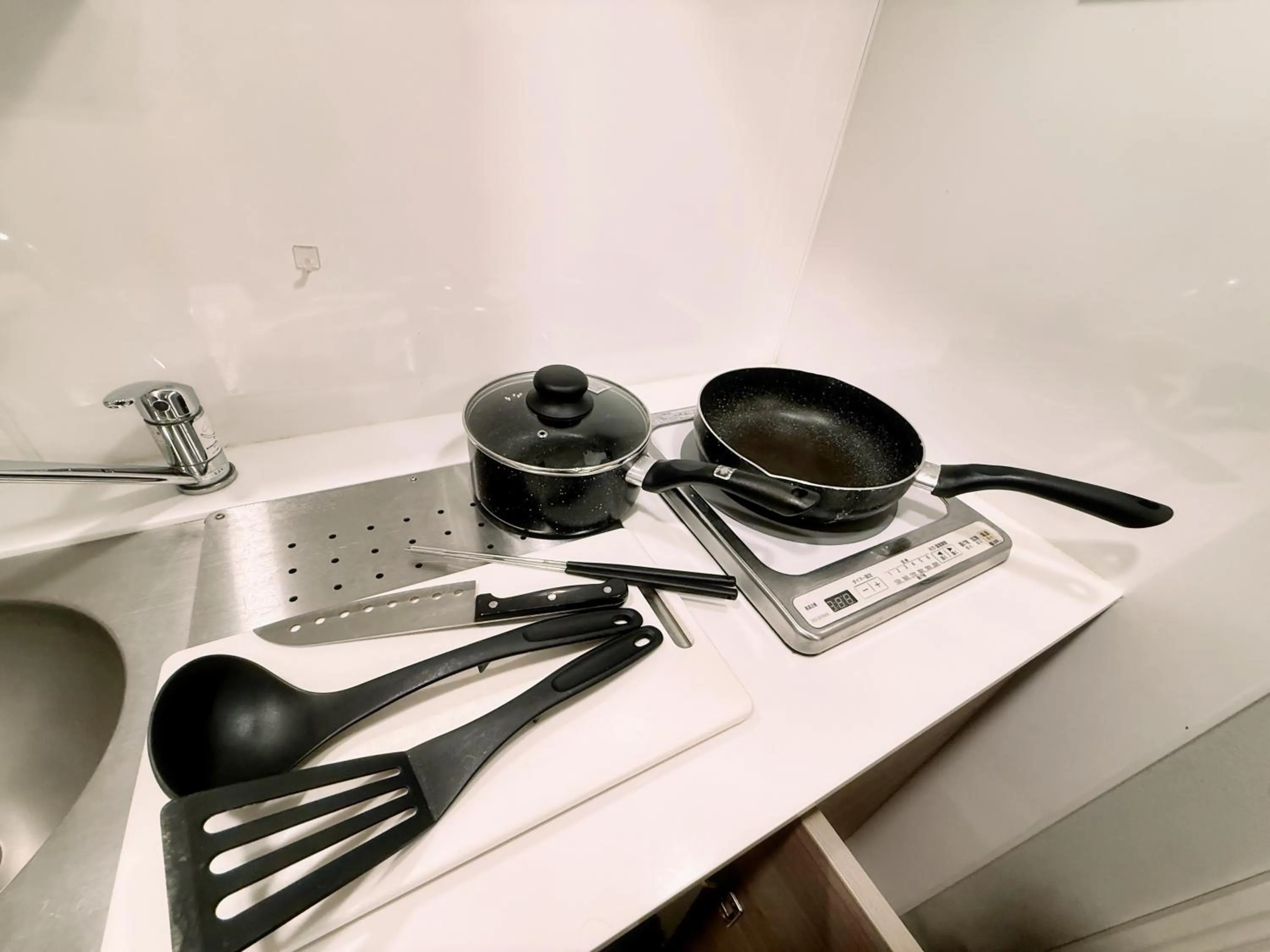 Kitchen or kitchenette in Eternity APARTMENT HOTEL SHINAGAWA