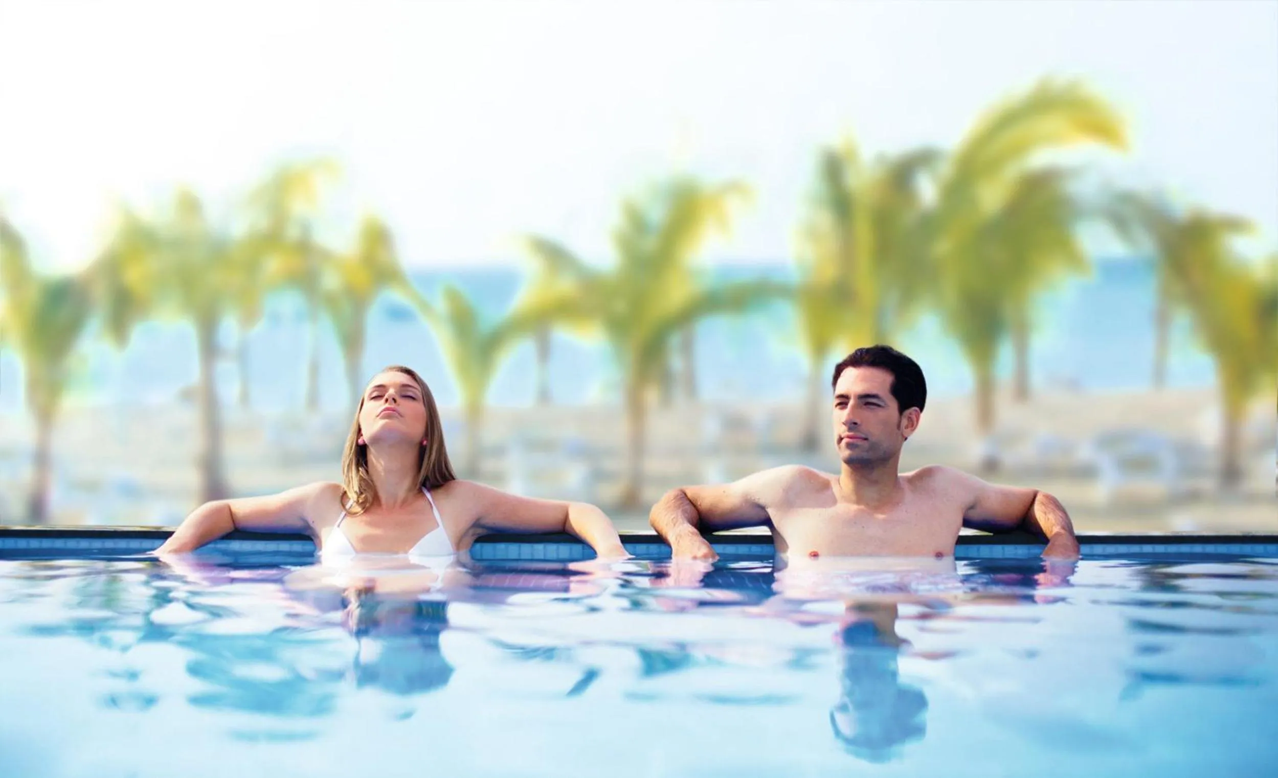 Swimming pool in Riu Playa Blanca - All Inclusive