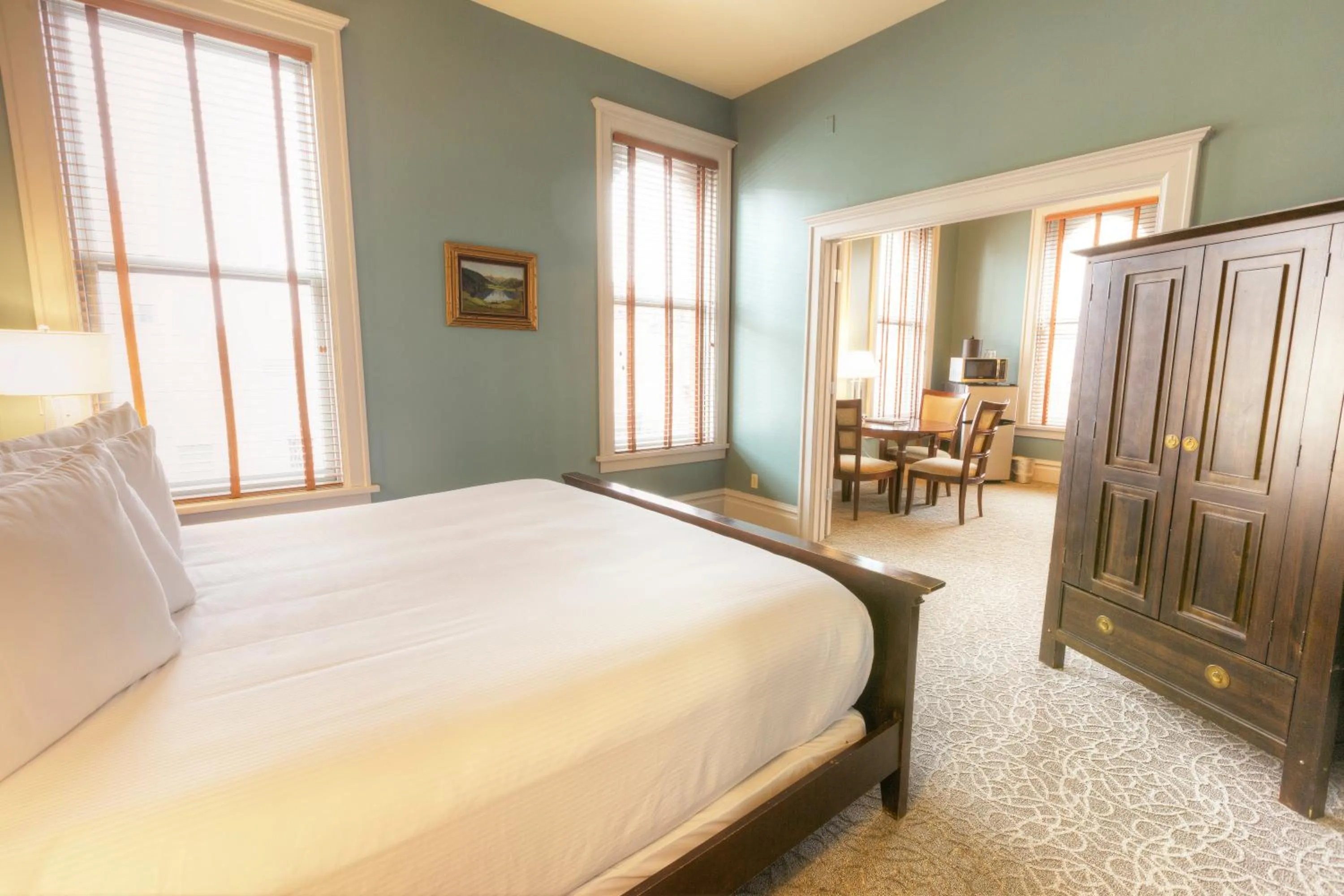 Decorative detail, Bed in Montvale Hotel