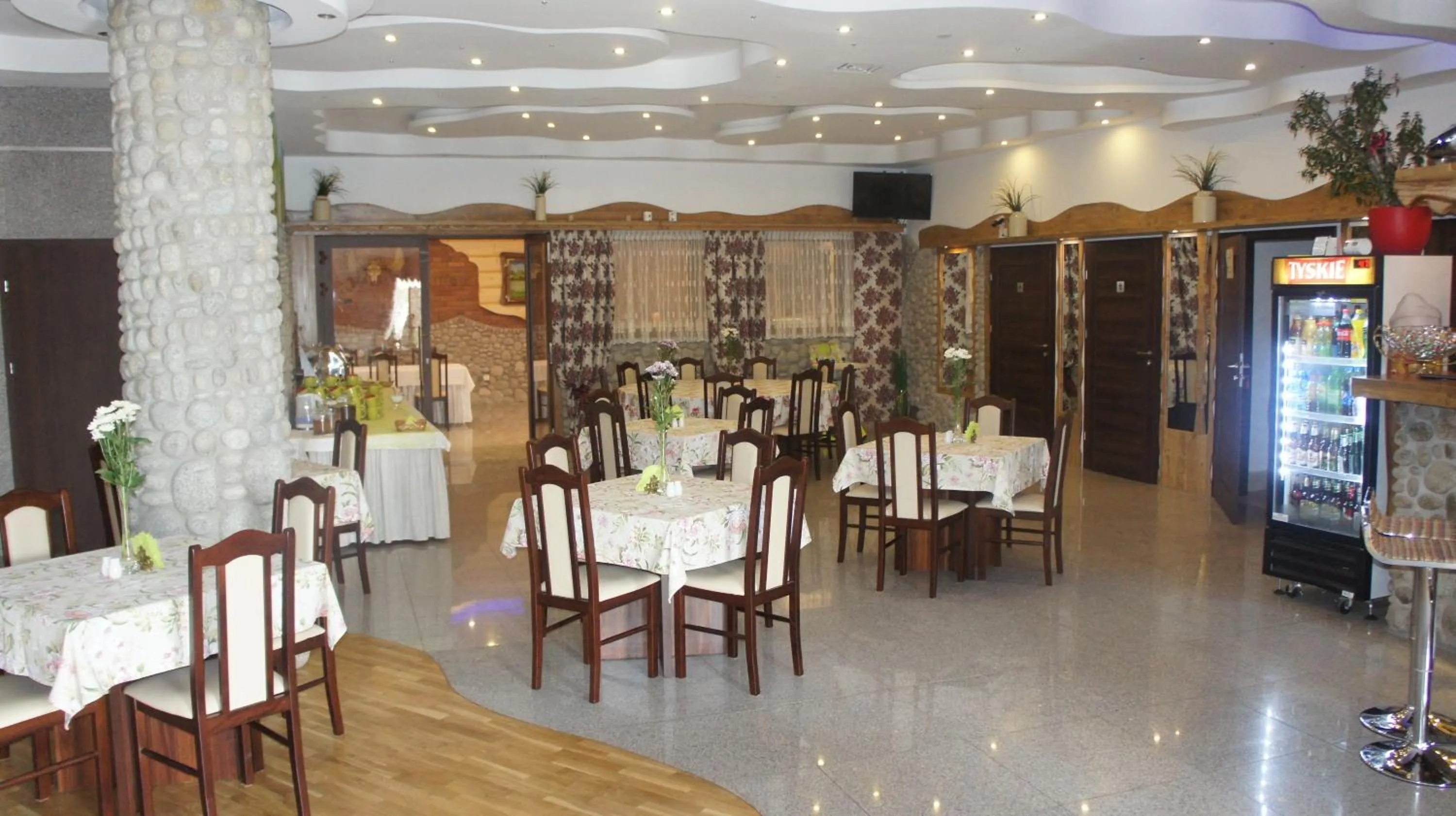 Restaurant/places to eat in Prymus