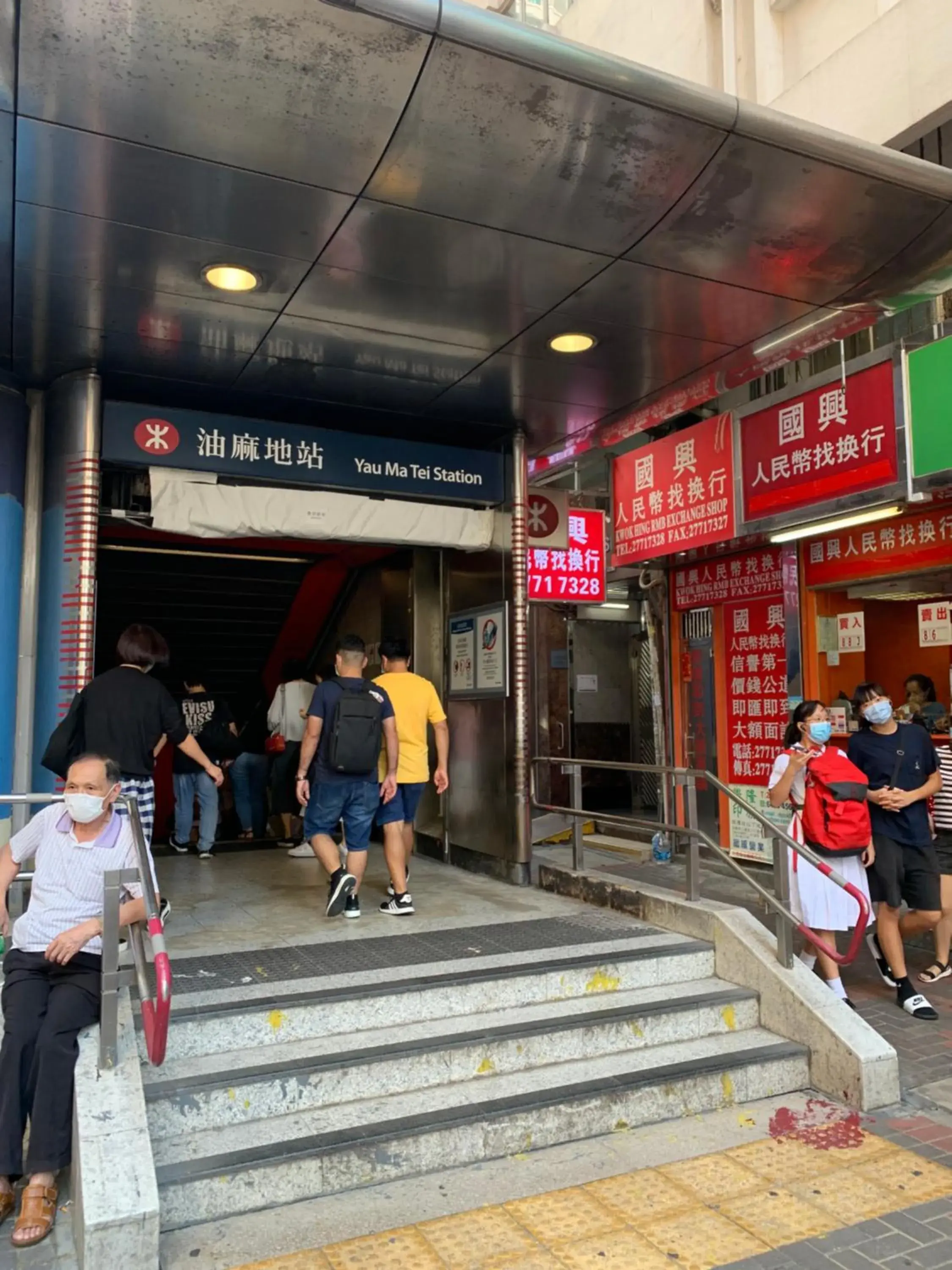 Property building in Oasis Apartments Property building in Oasis Apartments