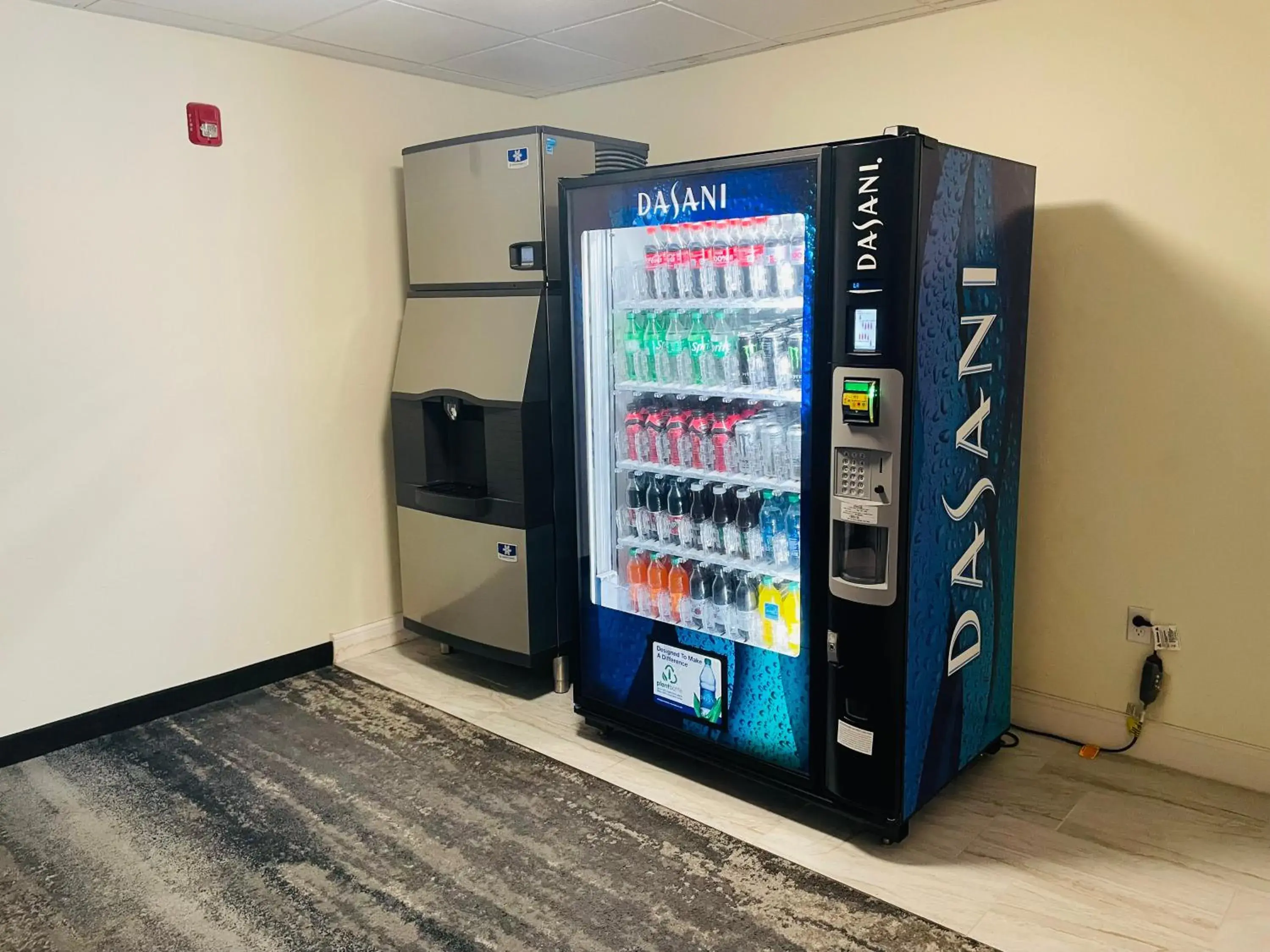 Food and drinks in FairBridge Inn & Suites Cuero Food and drinks in FairBridge Inn & Suites Cuero