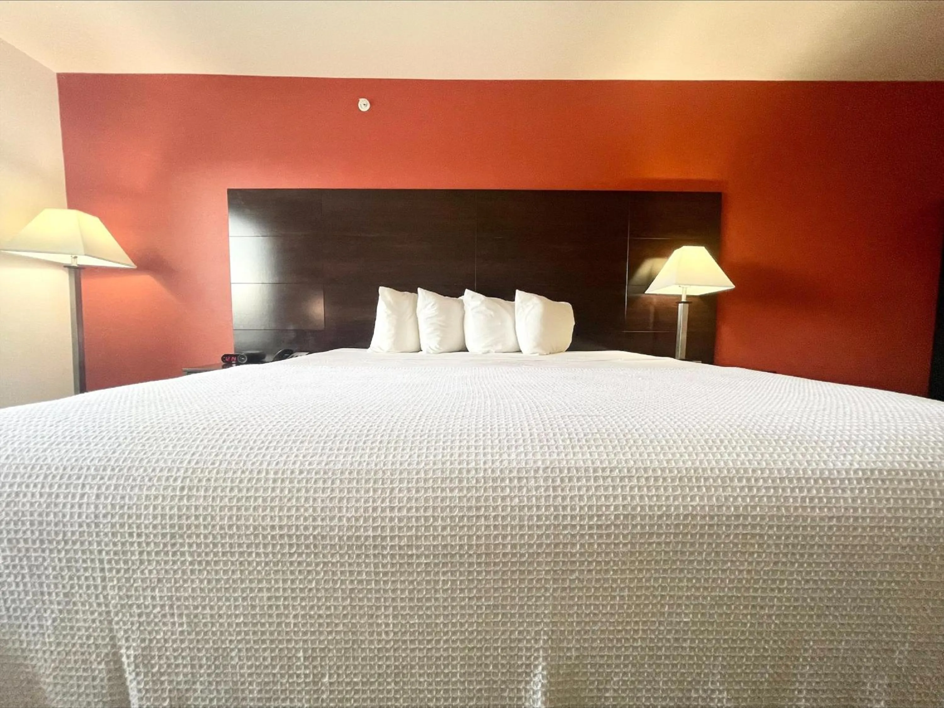 Bed in FairBridge Inn & Suites Cuero