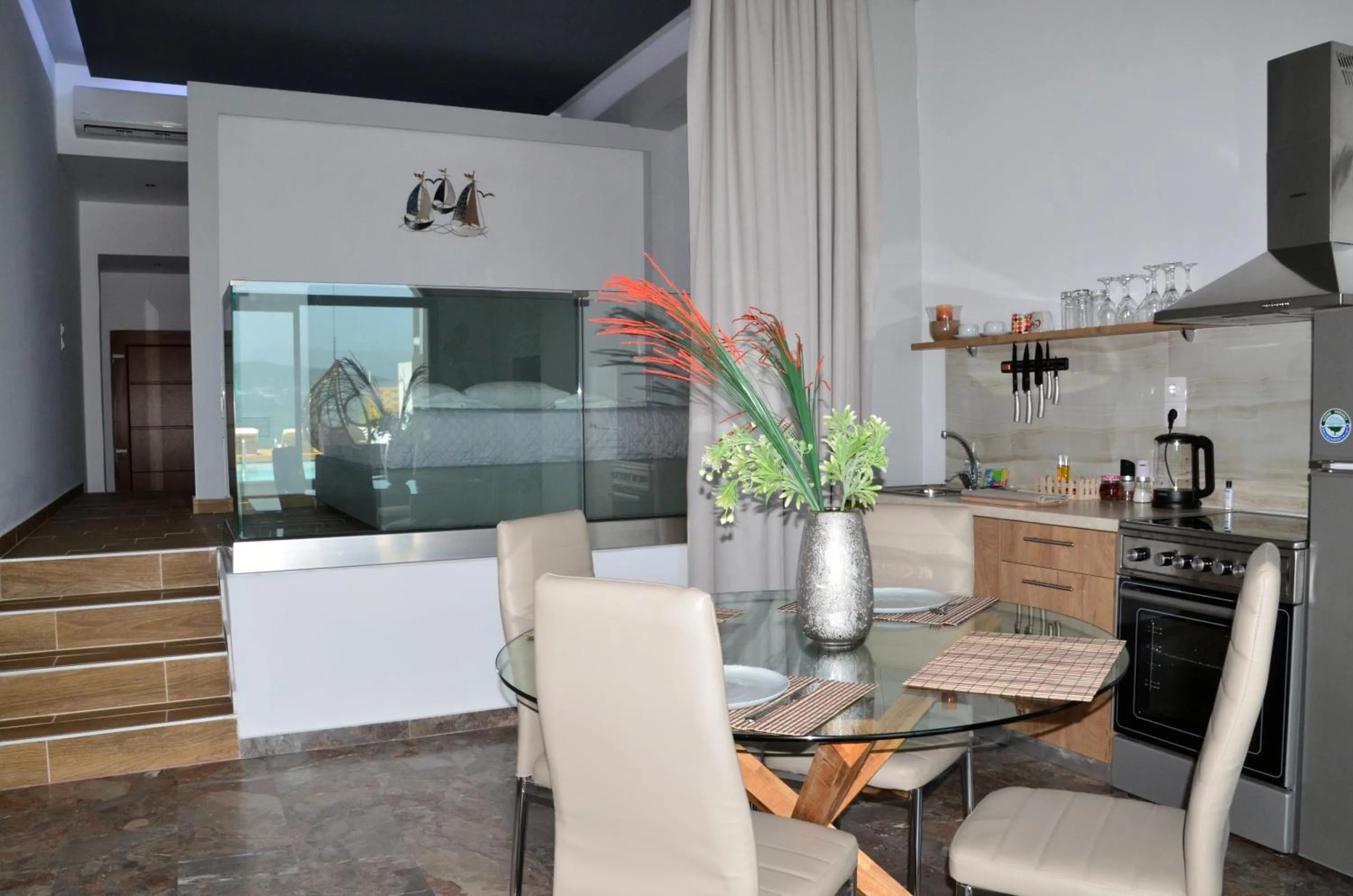 Dining area in Zeus Throne Suites