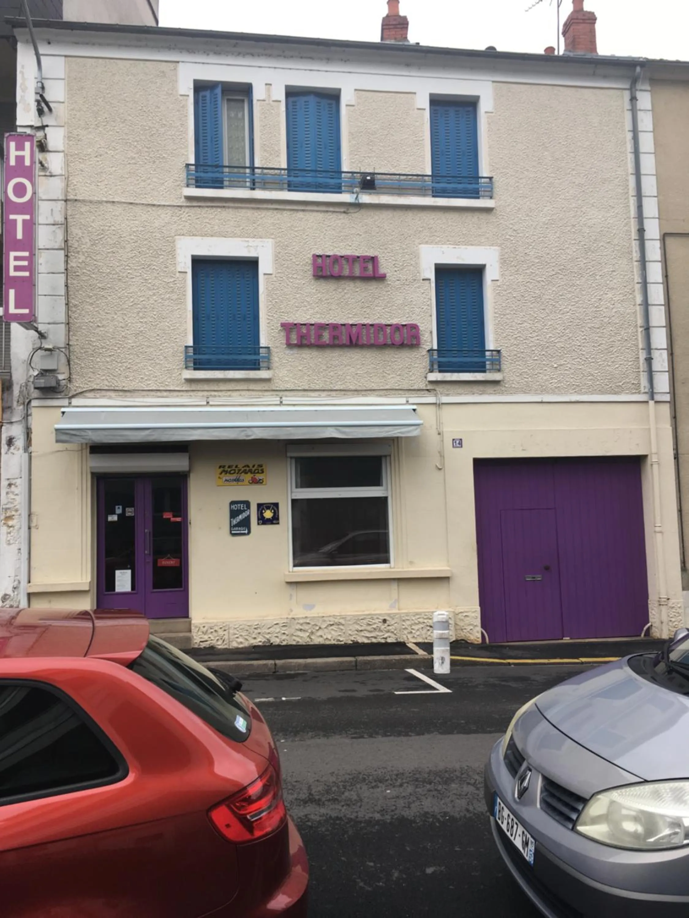 Facade/entrance in Hôtel Thermidor