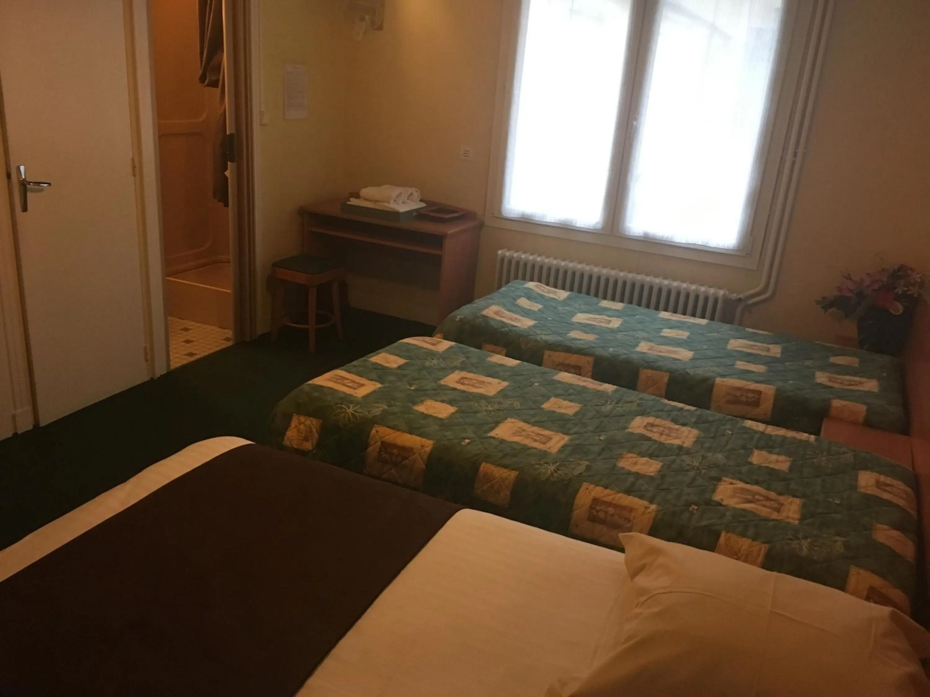 Bed in Hôtel Thermidor