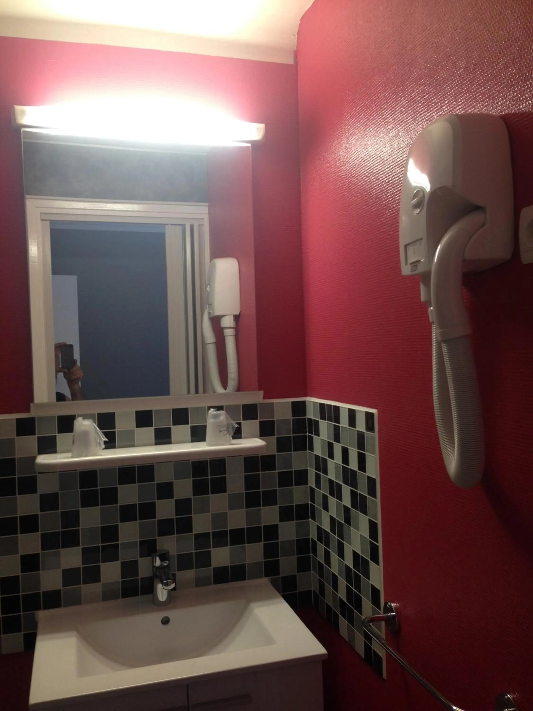 Bathroom in Hôtel Thermidor