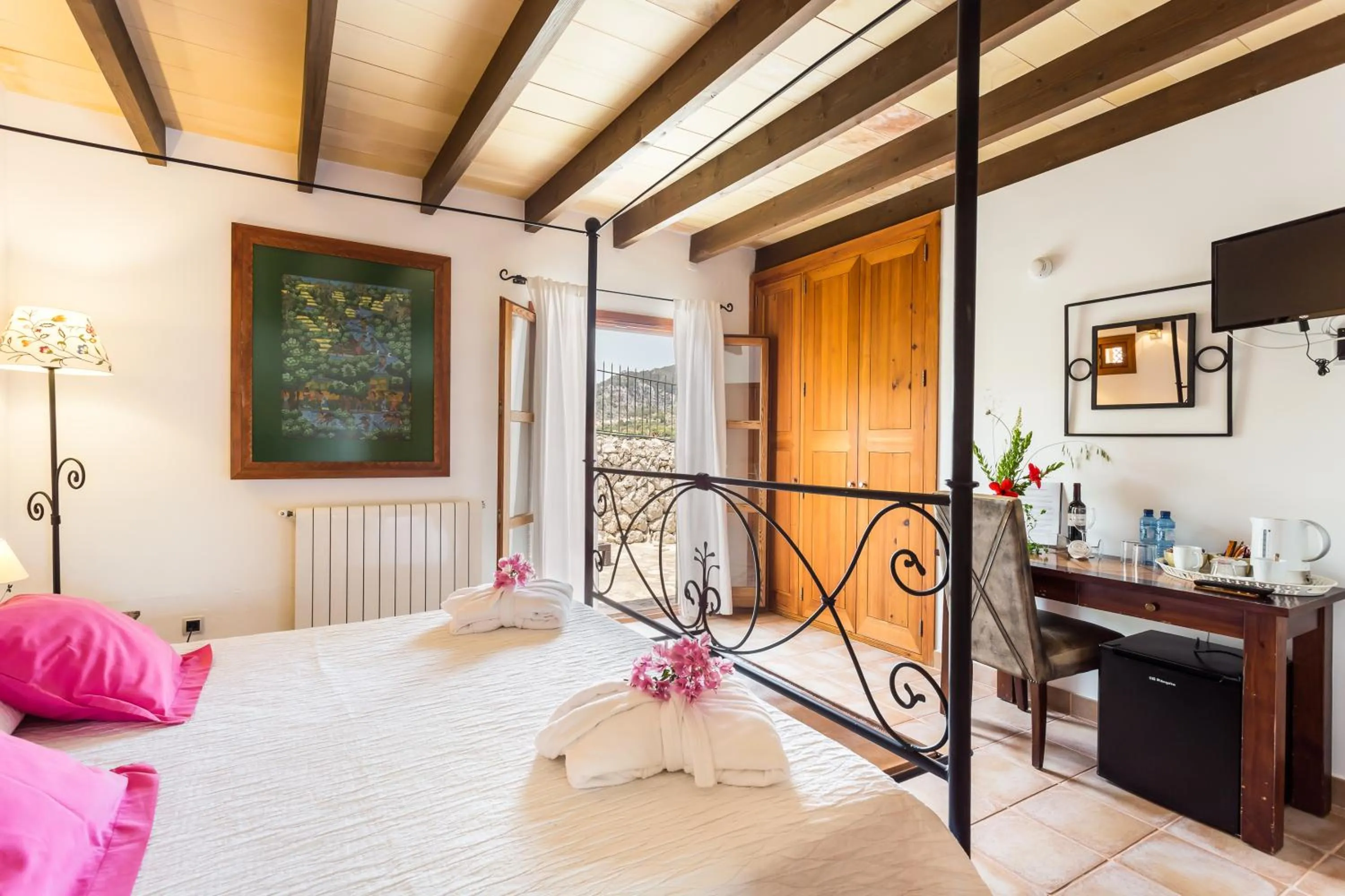 Decorative detail, Bed in Finca Son Ametler