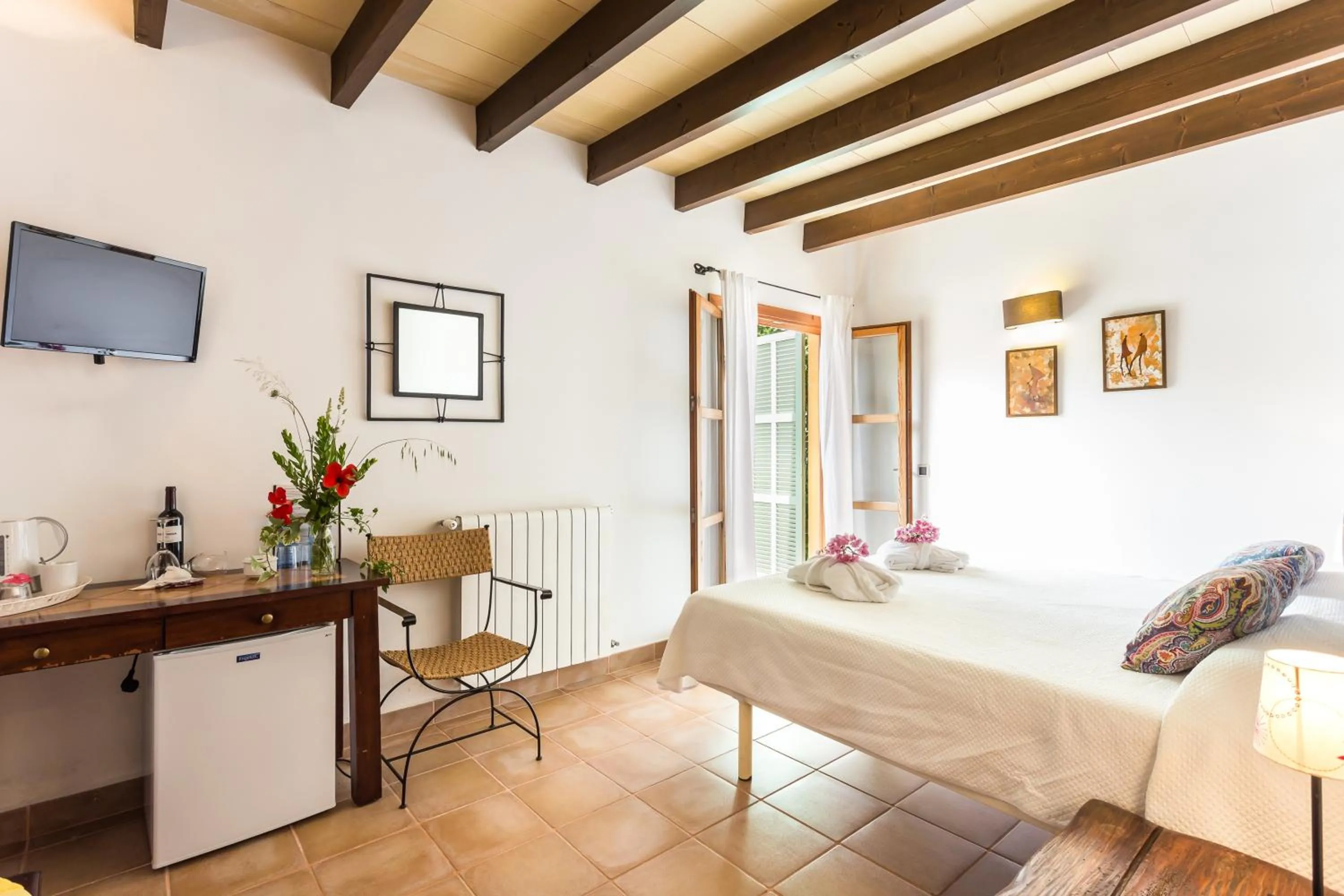 Photo of the whole room, Bed in Finca Son Ametler