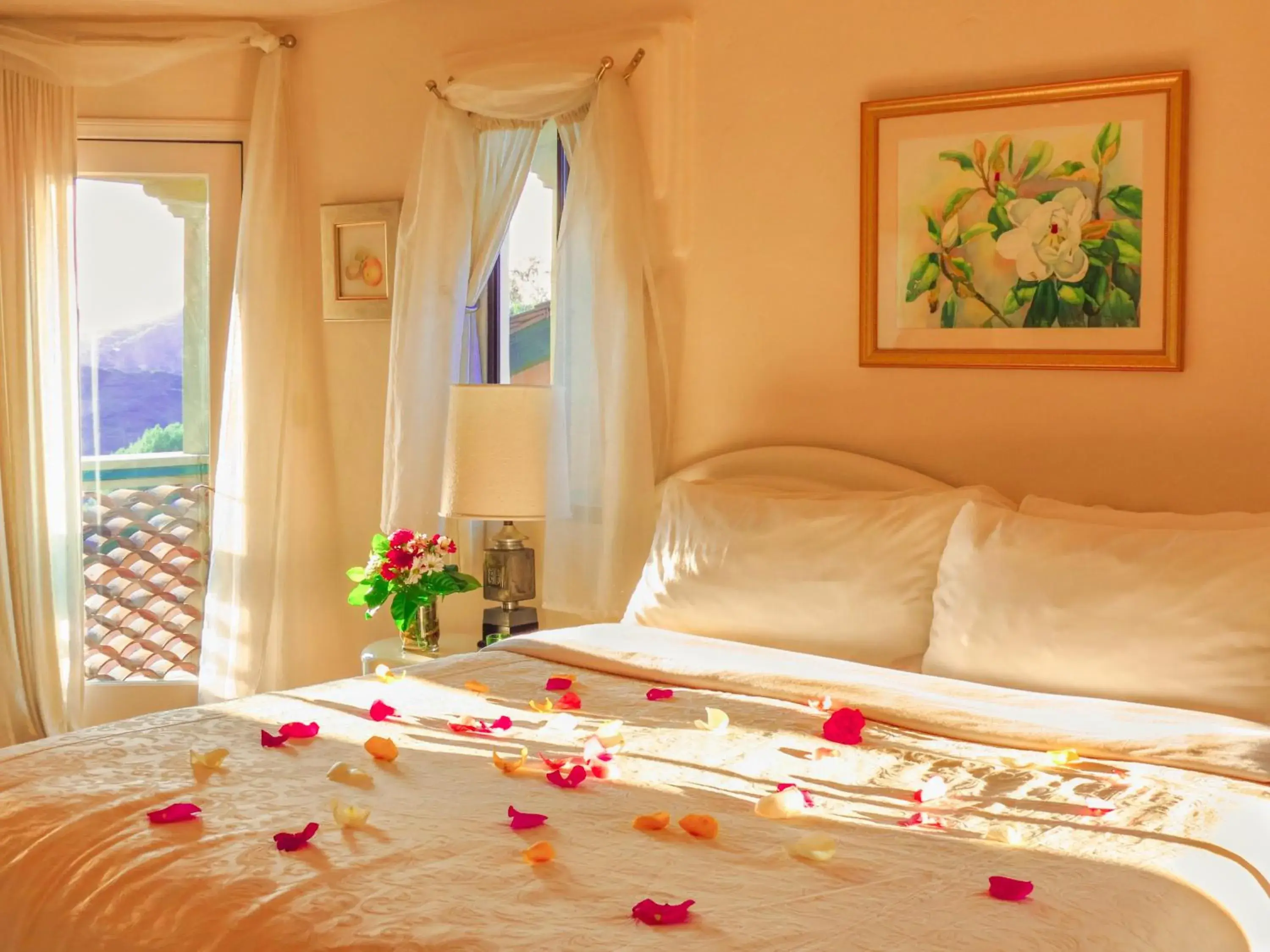 Superior King Room in Topanga Canyon Inn Bed and Breakfast Superior King Room in Topanga Canyon Inn Bed and Breakfast