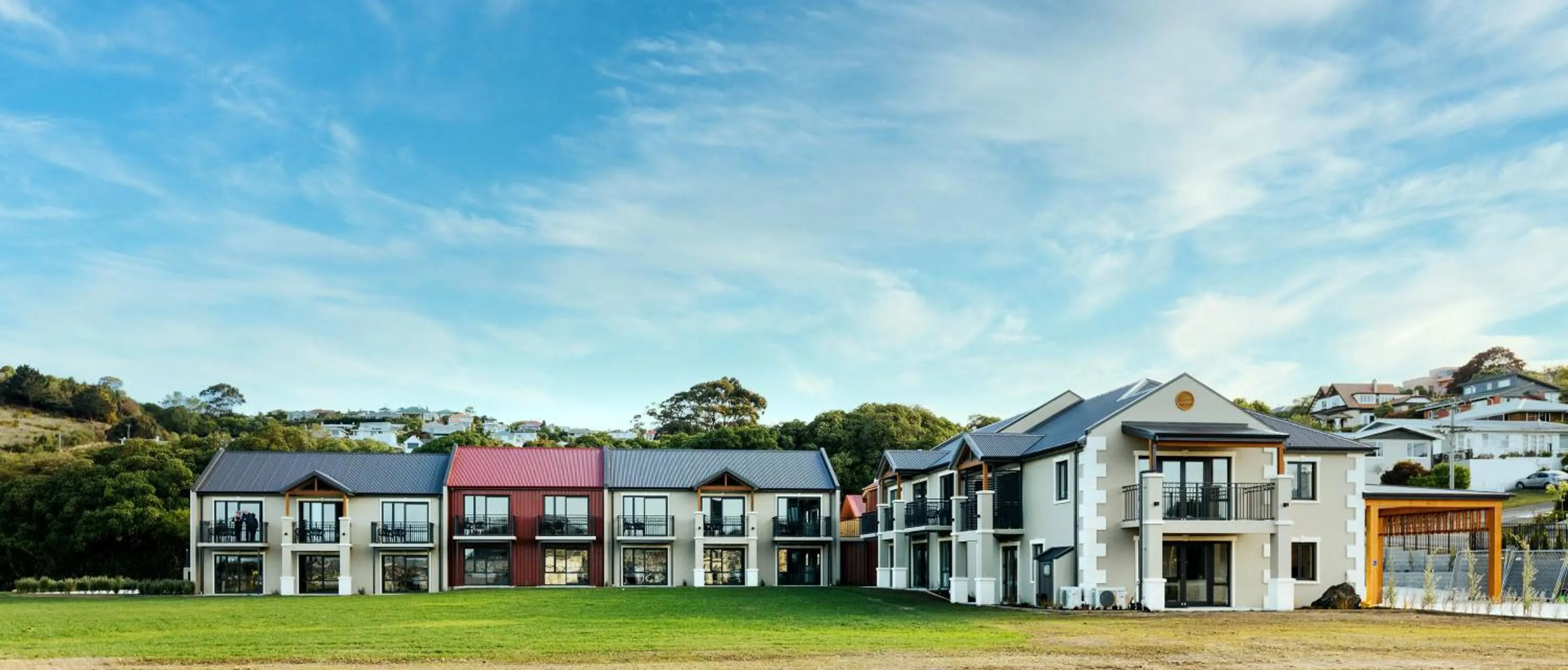 Property building in Mariner Suites