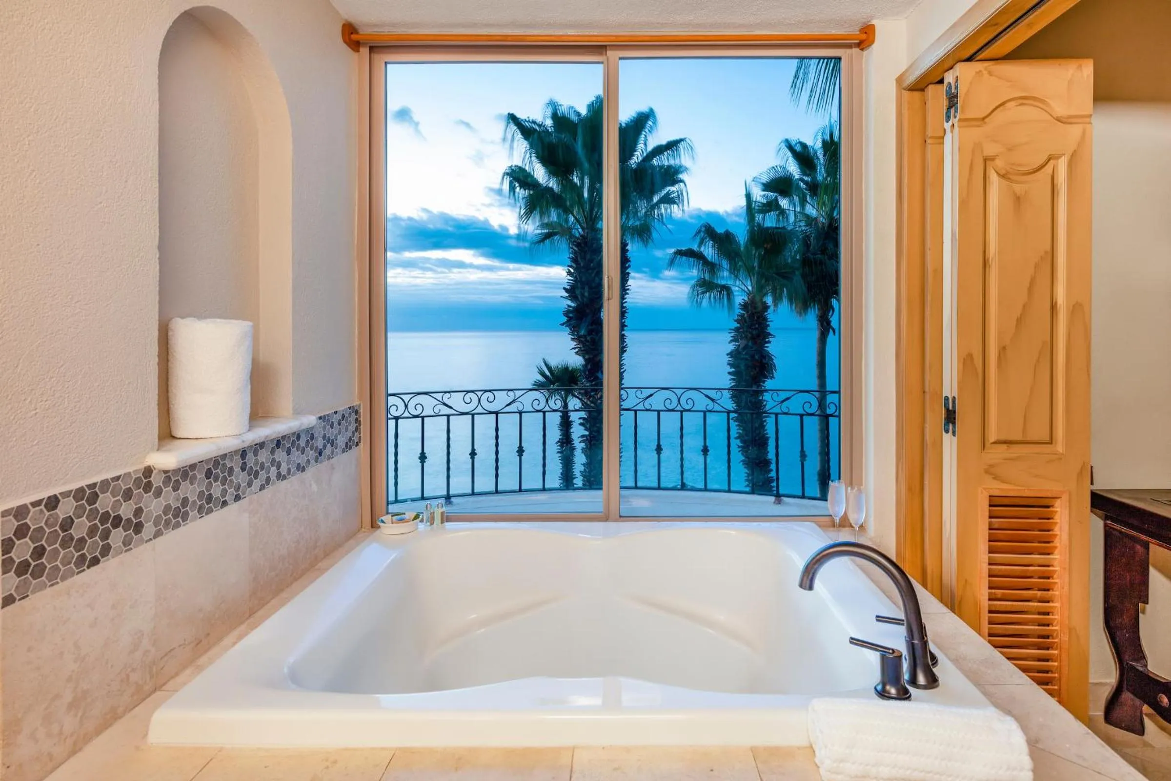 Bed in Villa La Estancia - Medano Beach Villas