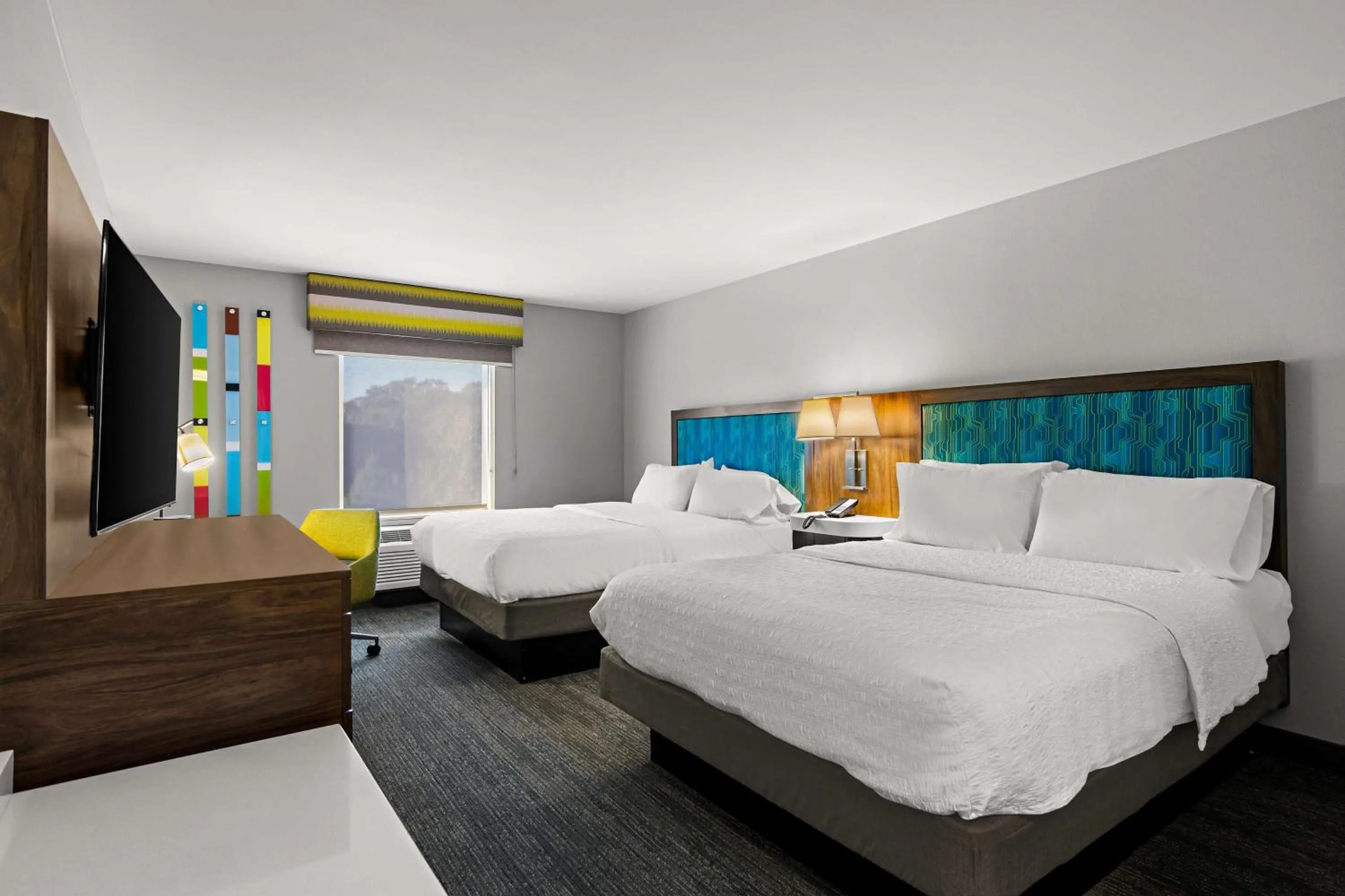 Bed in Hampton Inn & Suites Schererville