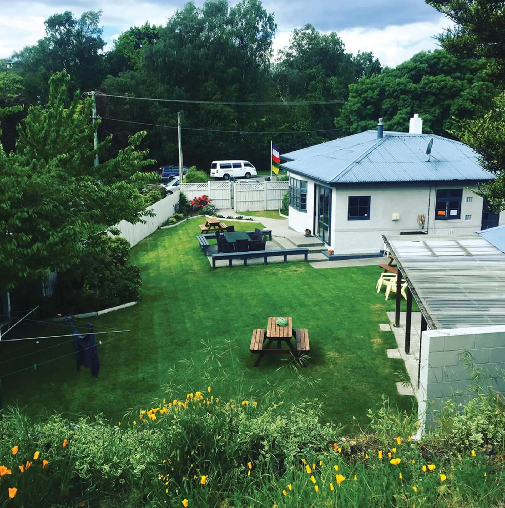 Property building in Mountain View Backpackers