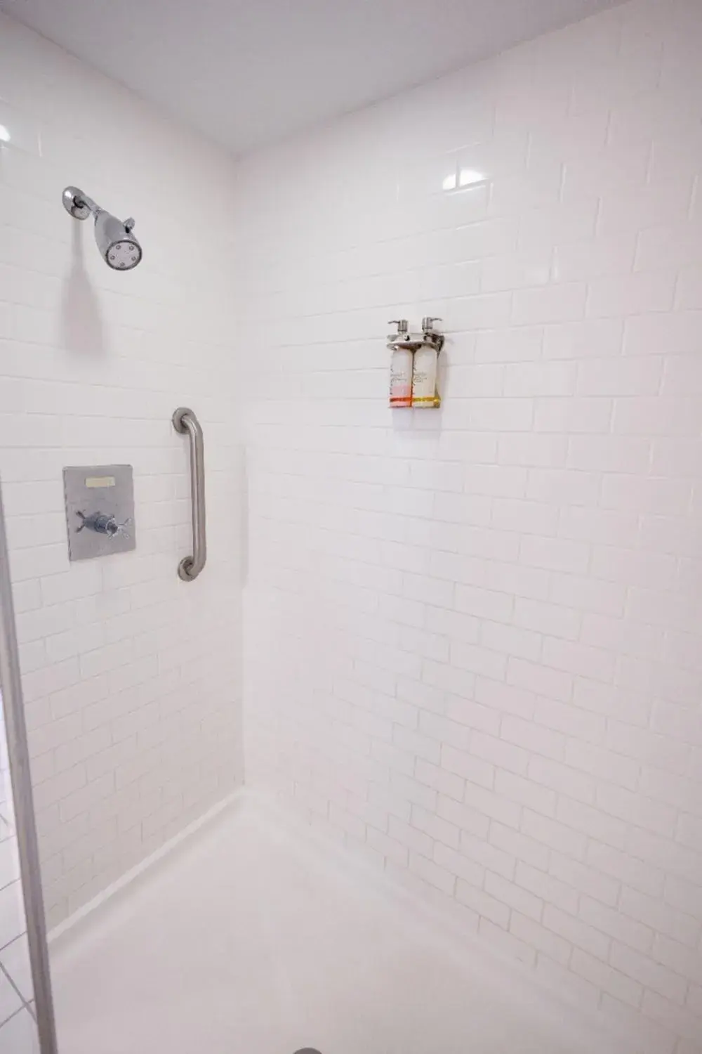 Bathroom in SEVEN Sebring Raceway Hotel Bathroom in SEVEN Sebring Raceway Hotel