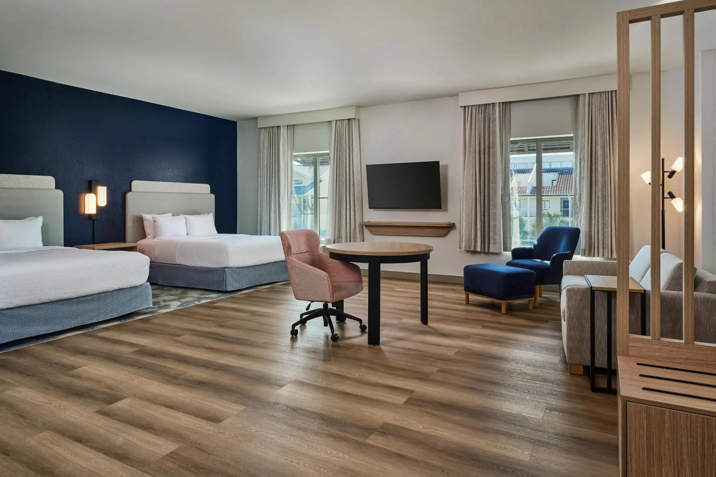 Bedroom, Bed in Hampton Inn & Suites Destin