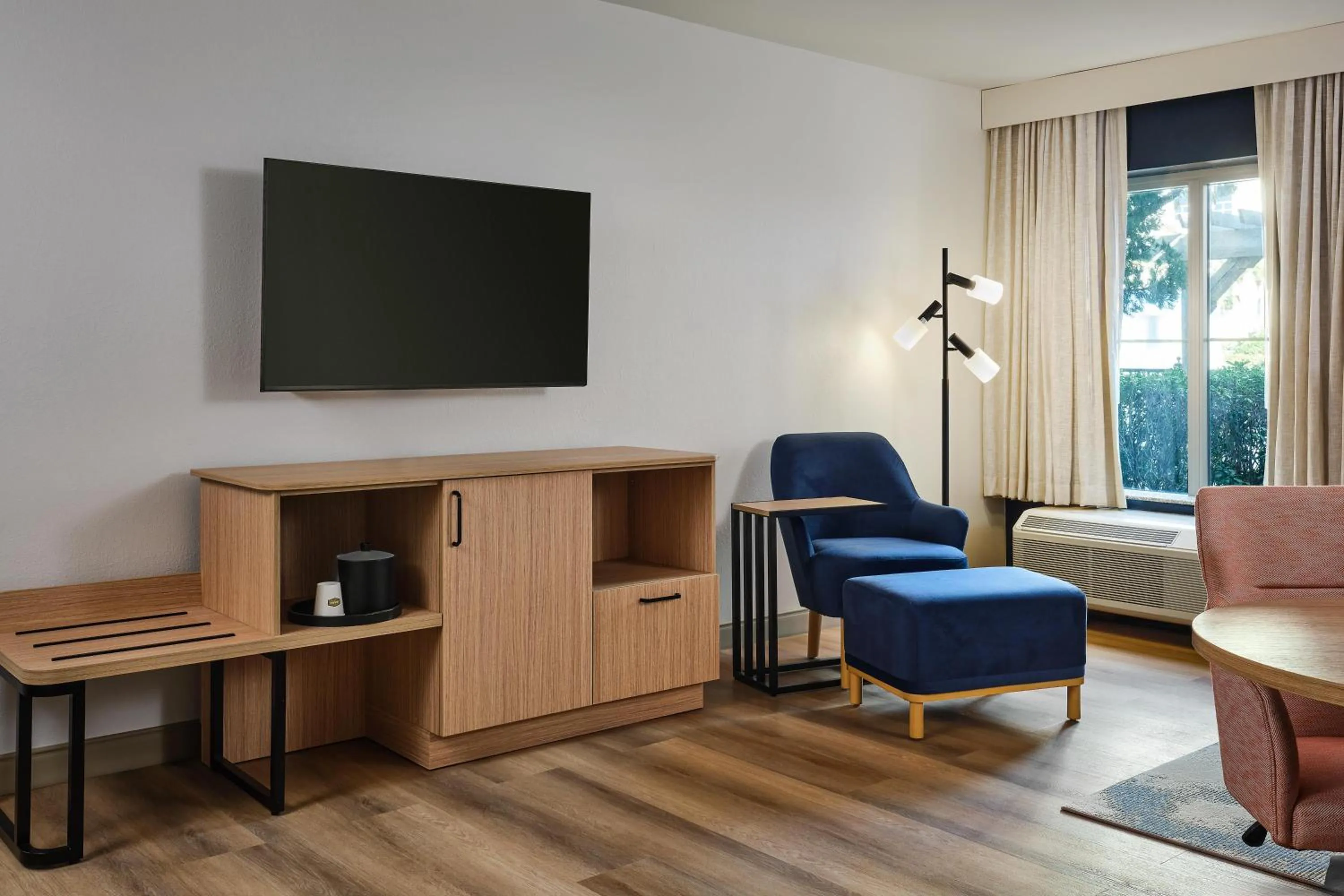 Living room in Hampton Inn & Suites Destin