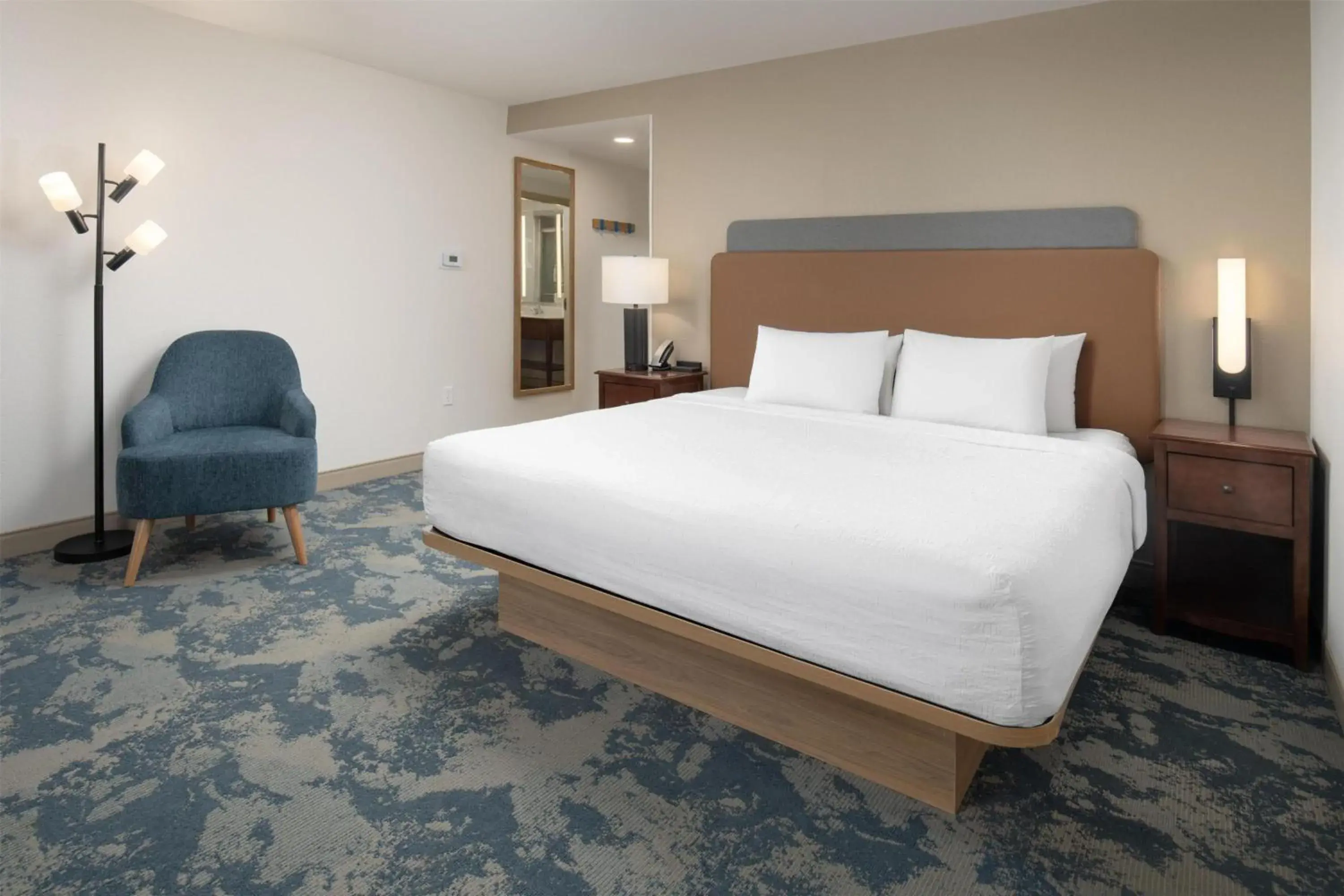 Bed in Hampton Inn Kimball Bed in Hampton Inn Kimball