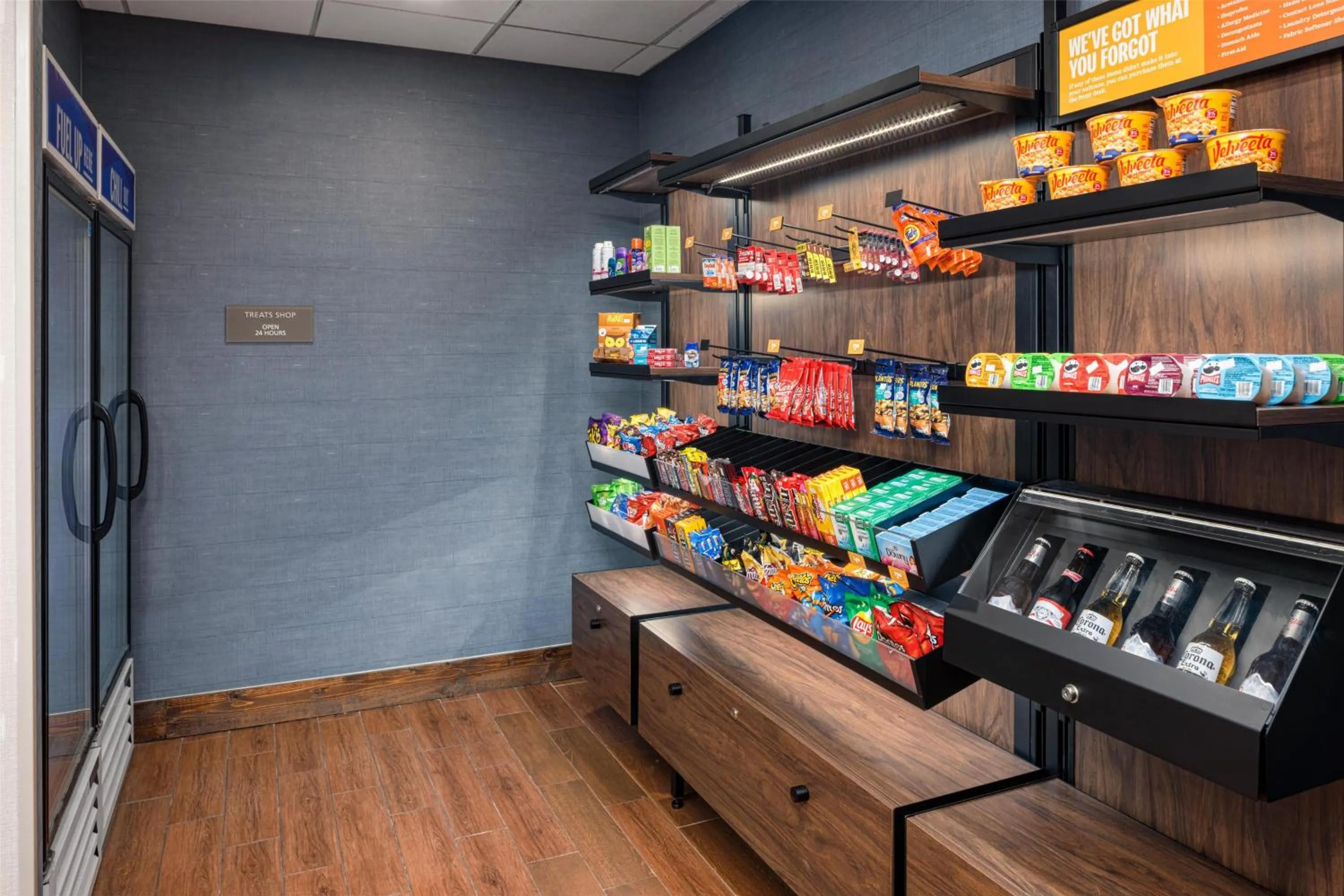 Restaurant/places to eat in Hampton Inn Kimball