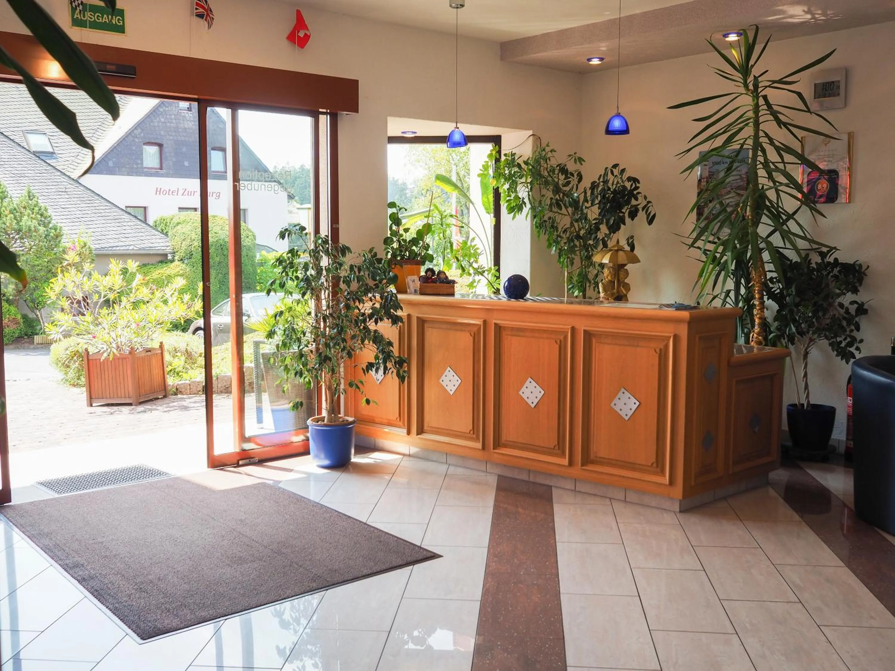 Lobby or reception in Hotel zur Burg Nürburg