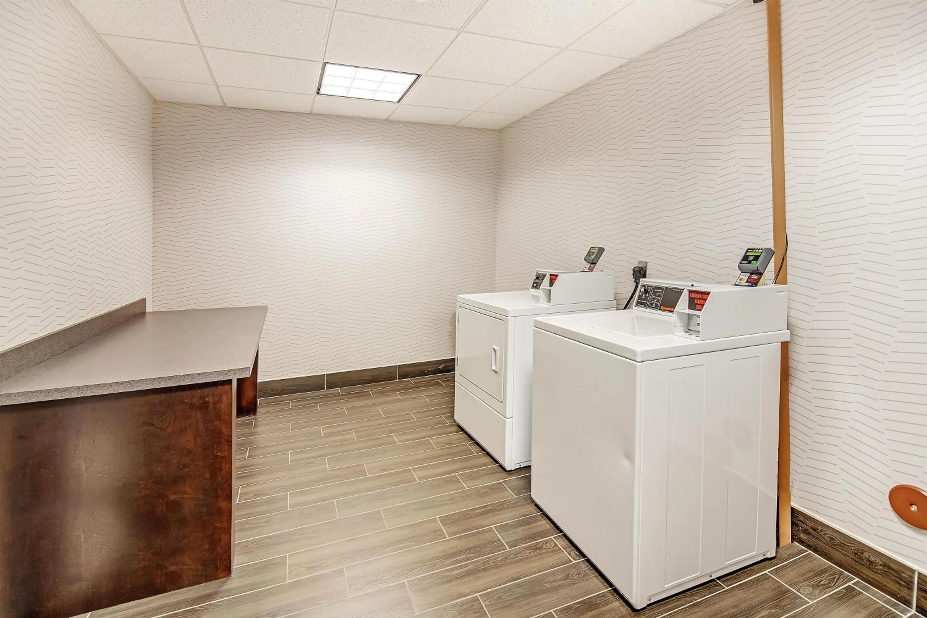 laundry in Hampton Inn Foley