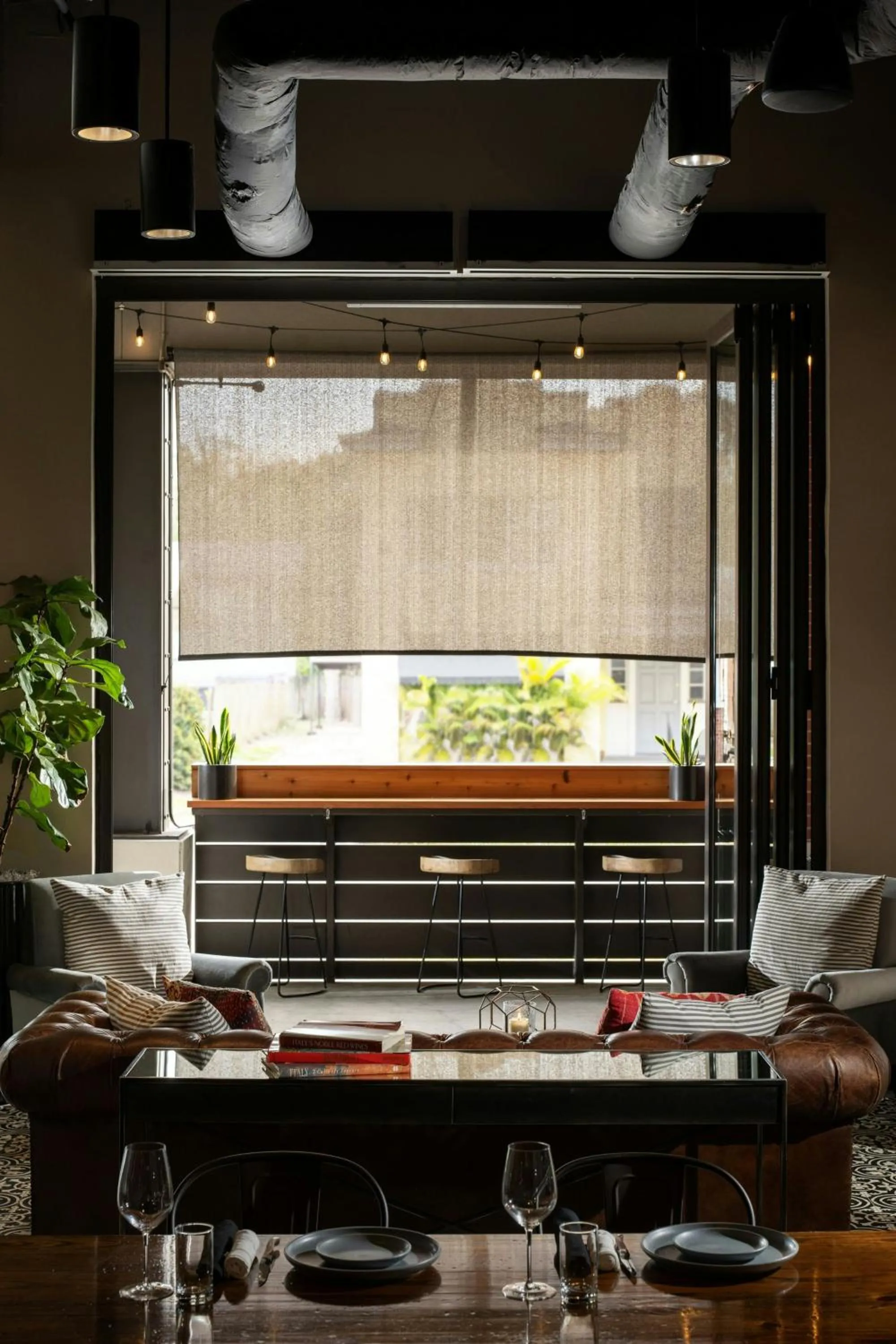 Lounge or bar in Epicurean Hotel, Autograph Collection