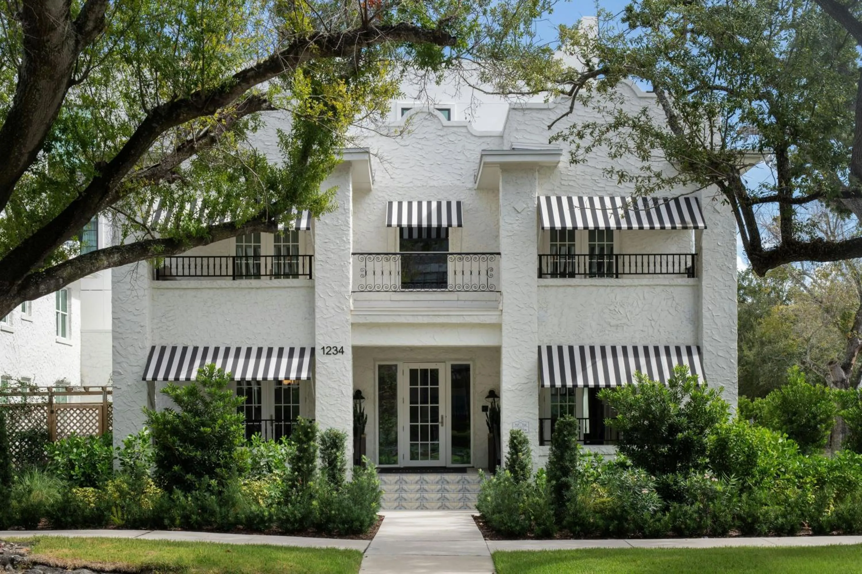 Property building in Epicurean Hotel, Autograph Collection