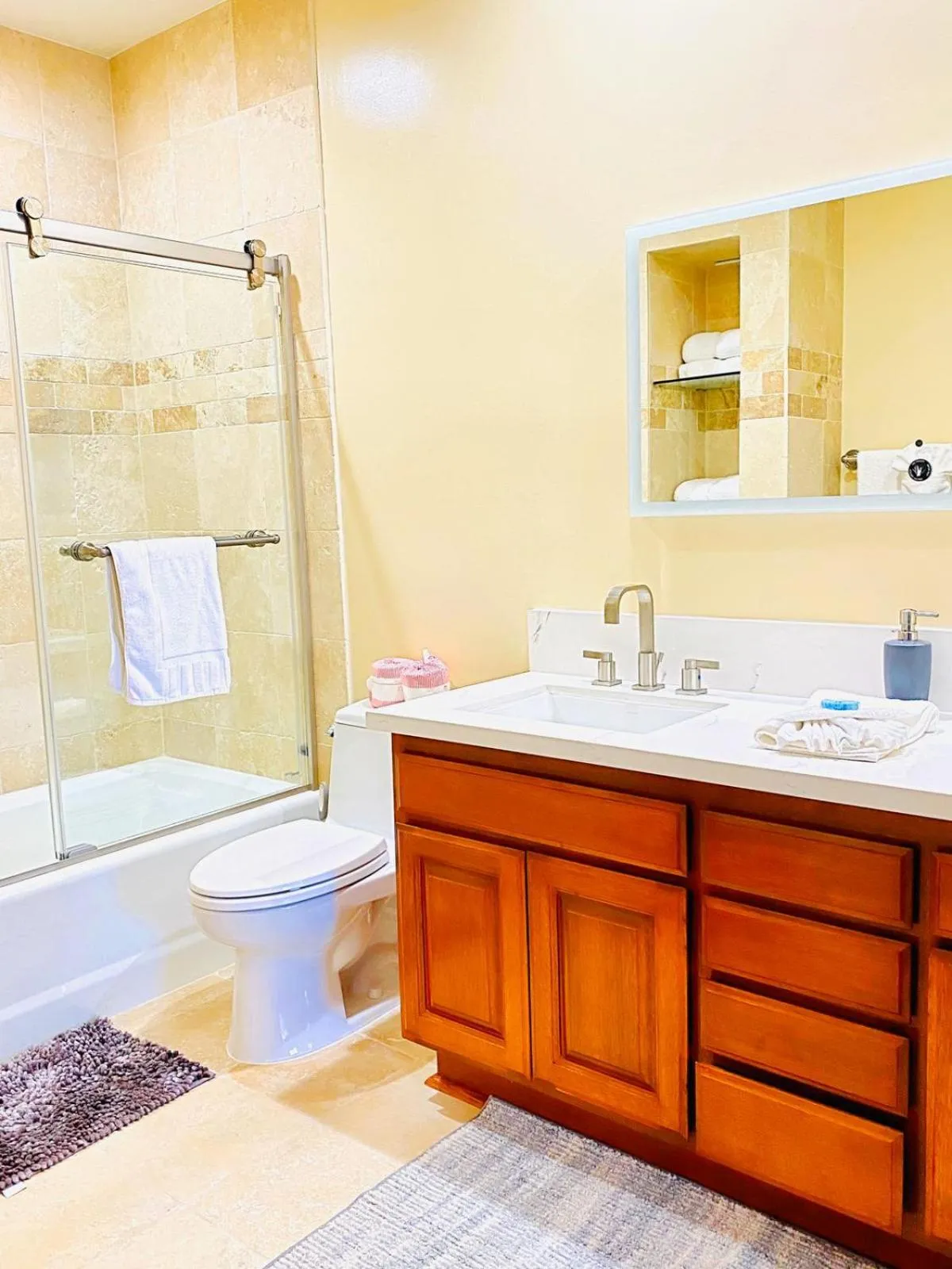 Hamilton Cove-Boho Chic Villa w/Golf Cart...No pets.