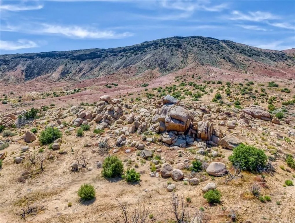Natural landscape in Starlight Boutique Hotel Pioneertown